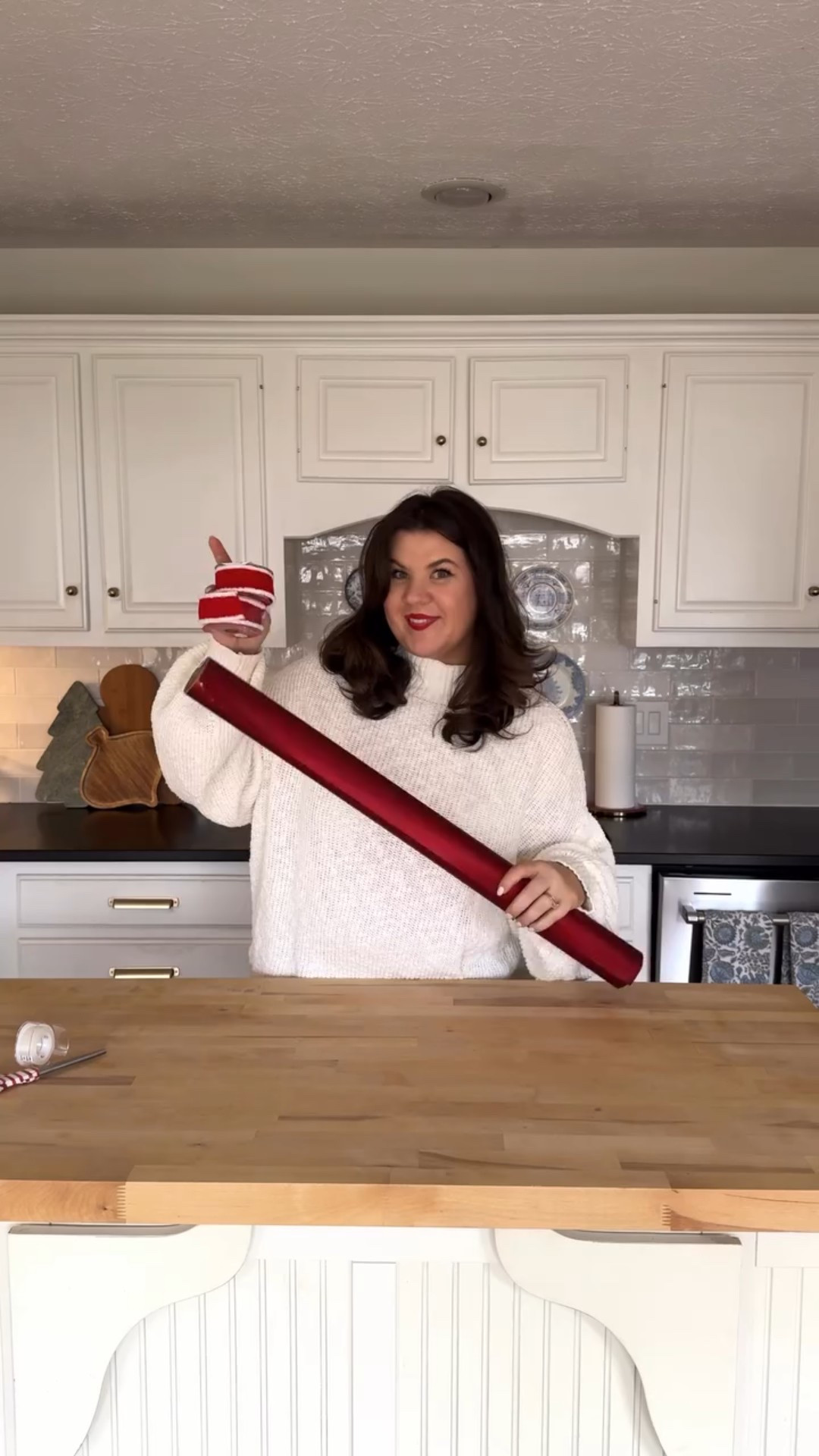 Keeping the Santa magic alive🤶🏼

Comment SHOP & I’ll send you links to the ribbon I used and similar wrapping paper (mines from last year) 

.
.
.
.
#giftwrapideas #santaideas #christmasinspo