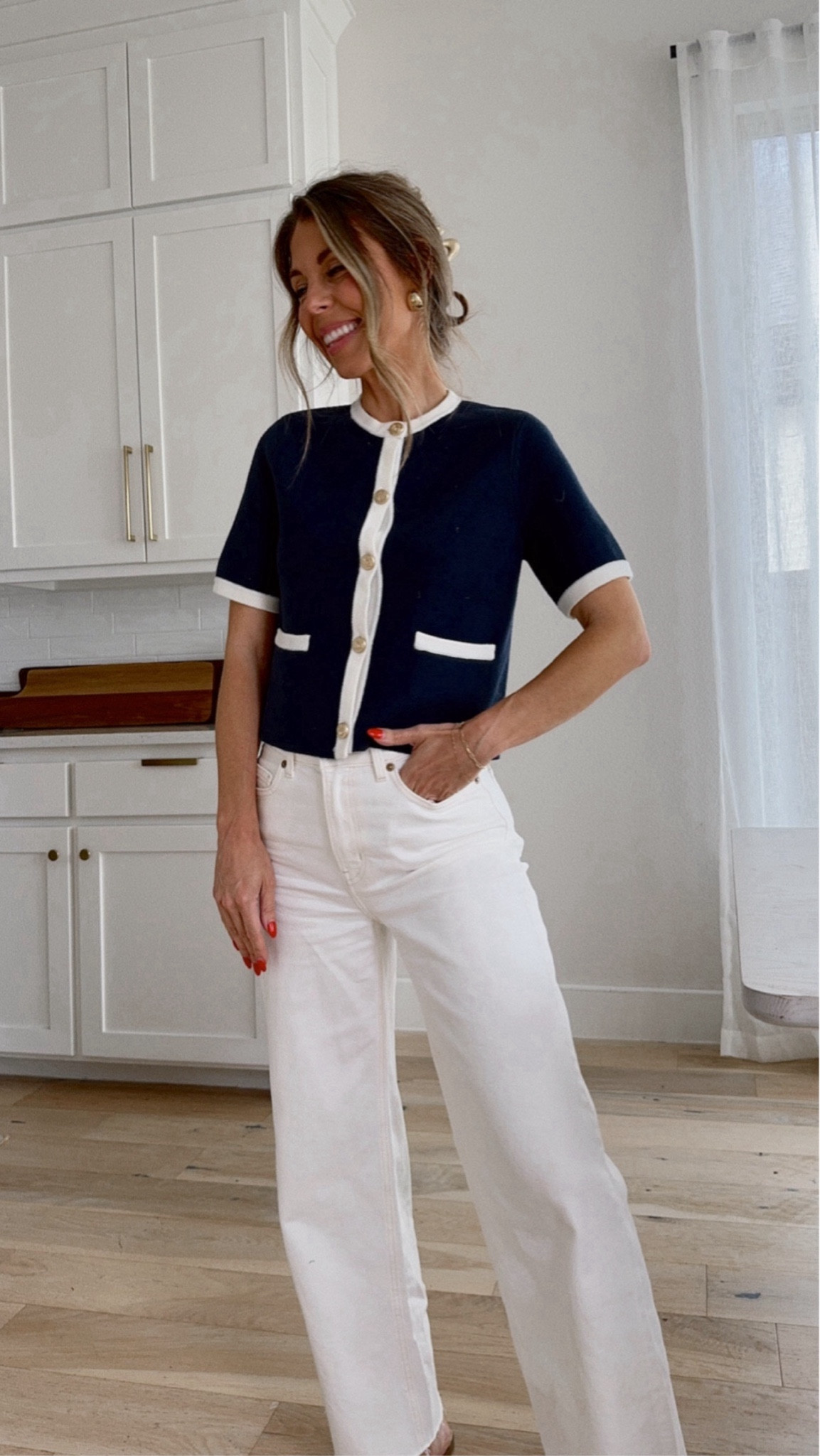 LOVE this Abercrombie knit short sleeved sweater. Cutest details and so chic! True to size. Wearing a 2 in these jeans. Linking similar  


#LTKStyleTip #LTKFindsUnder100 #LTKFindsUnder50