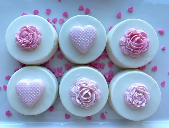 Valentine Oreos/Cookies/ Dessert/Gift/Snacks/Oreos/Chocolate Covered Oreos/Decorated Oreos/Valent... | Etsy (US)