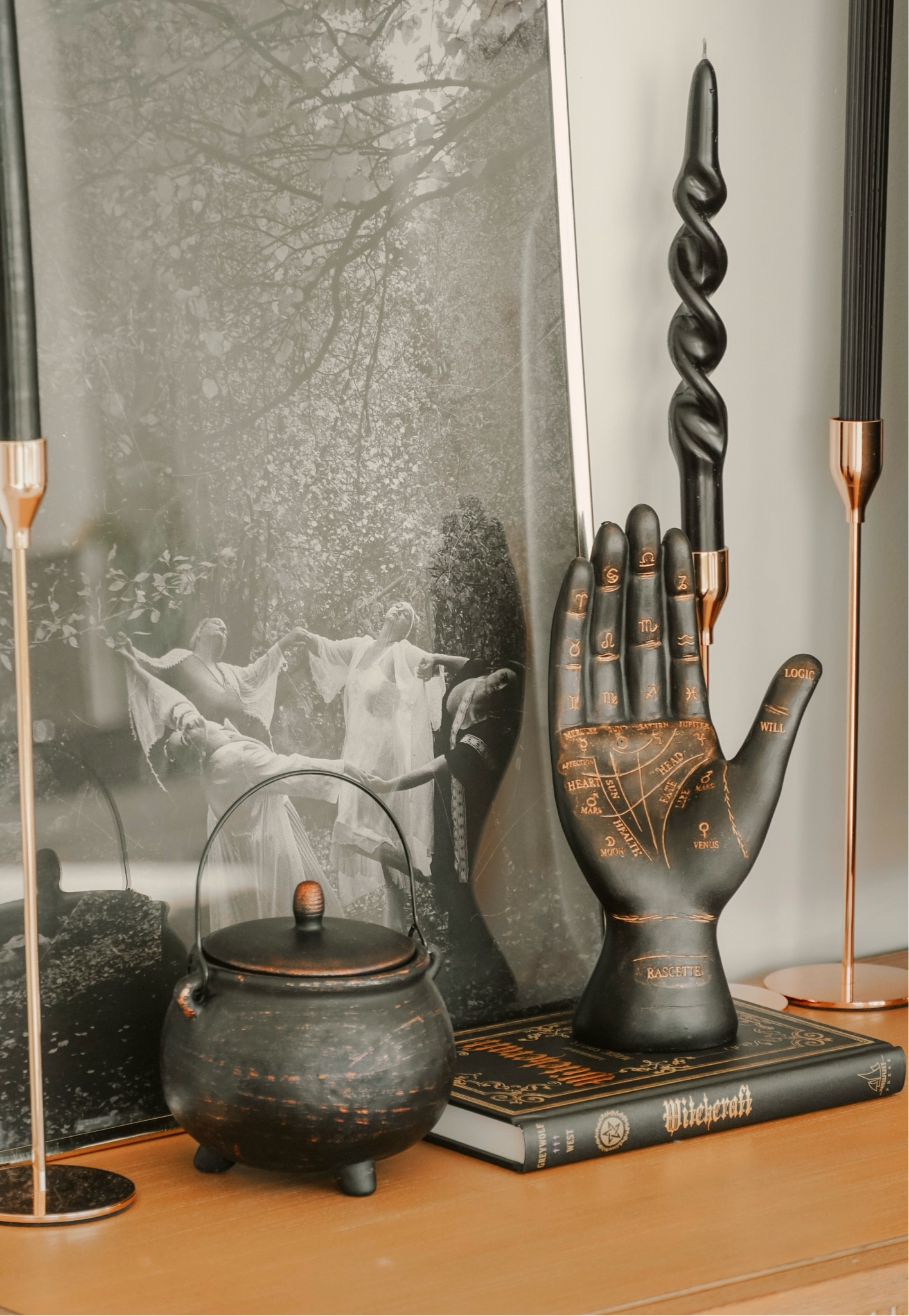 Spooky Witch Vibes🖤🖤

#LTKSeasonal #LTKParties #LTKHome