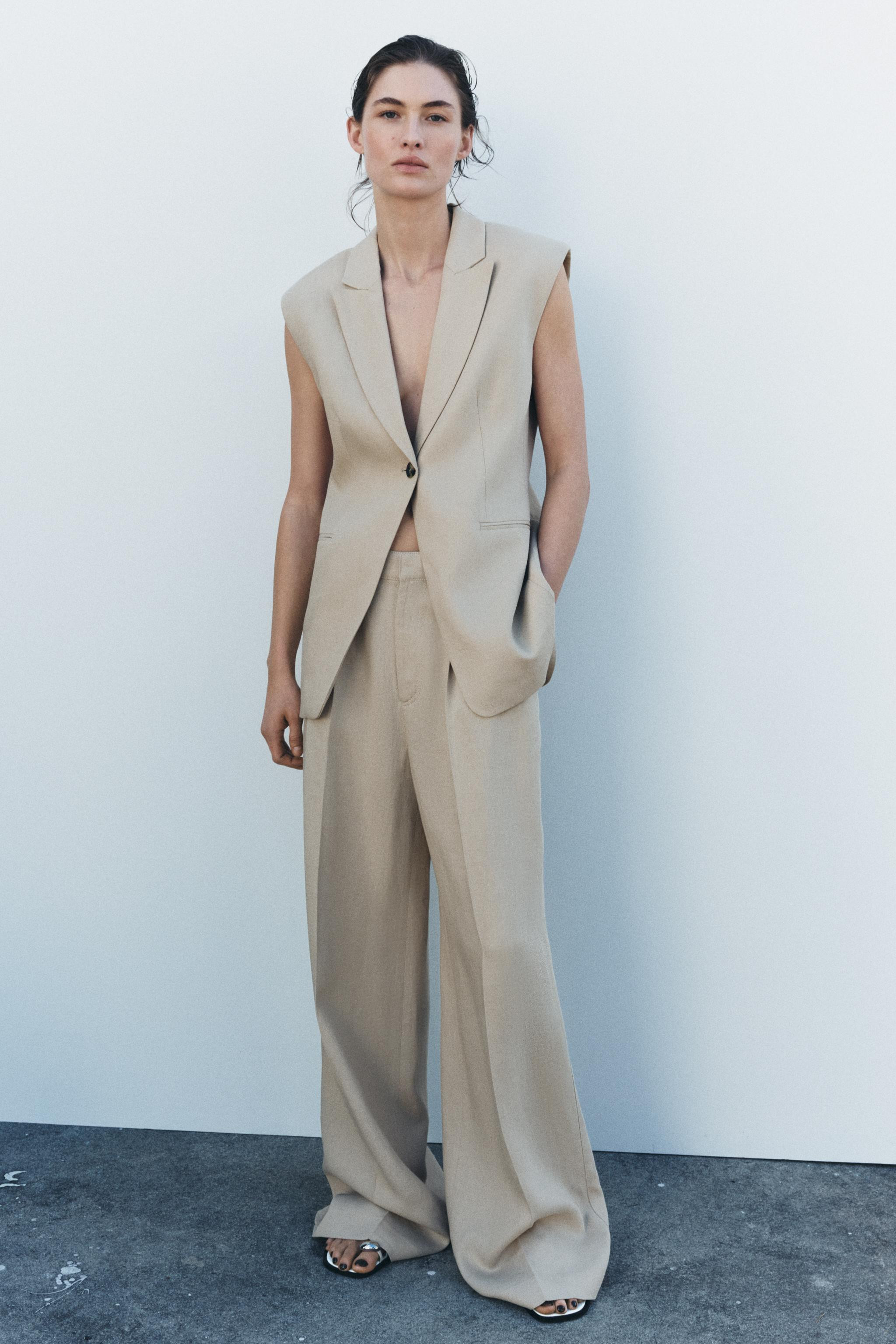 ZW COLLECTION SHOULDER PAD VEST | Zara US