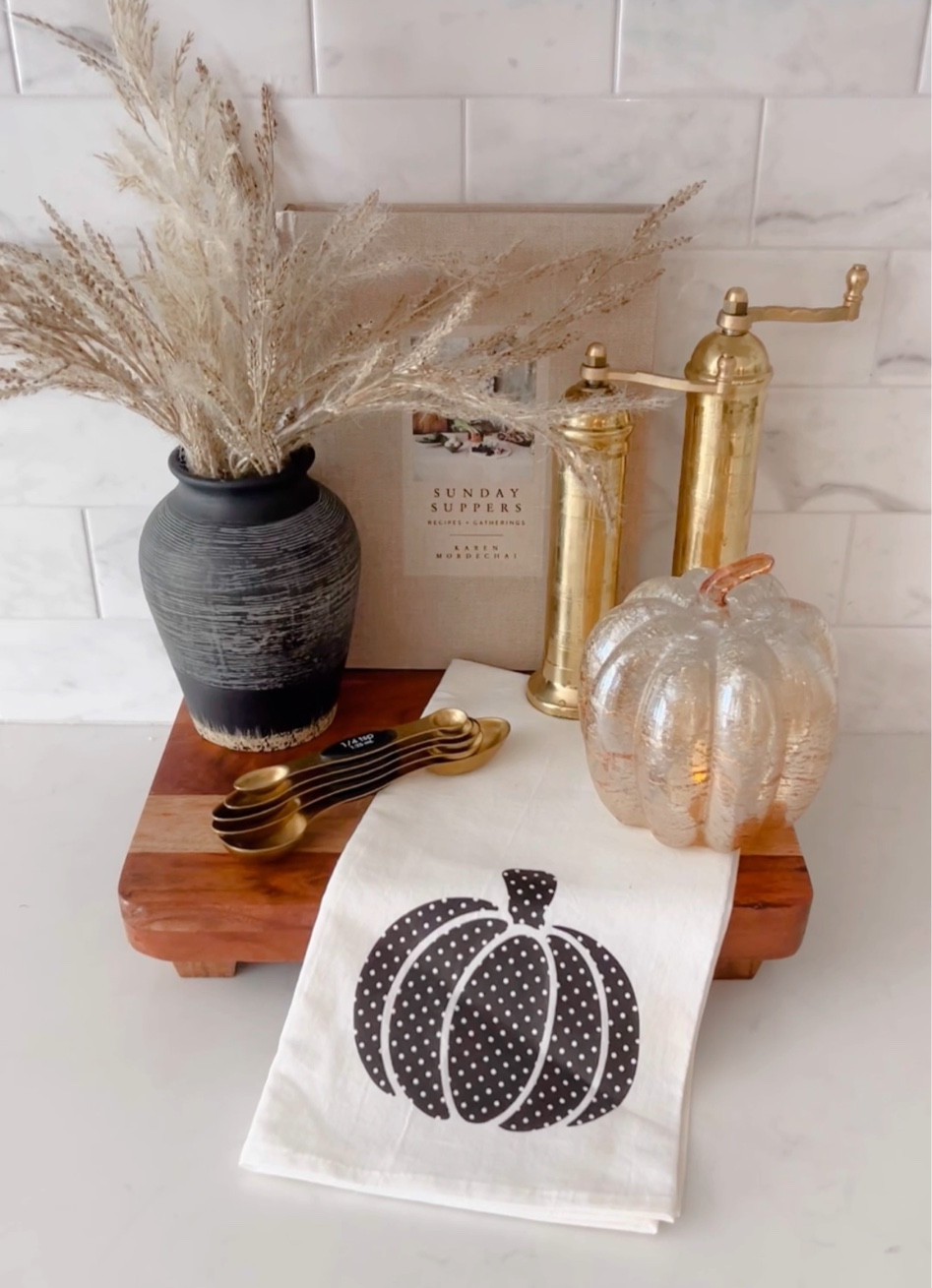 Kitchen fall decor #kitchenfall #falldecor #fall2024 #fallvibes 

#LTKHome