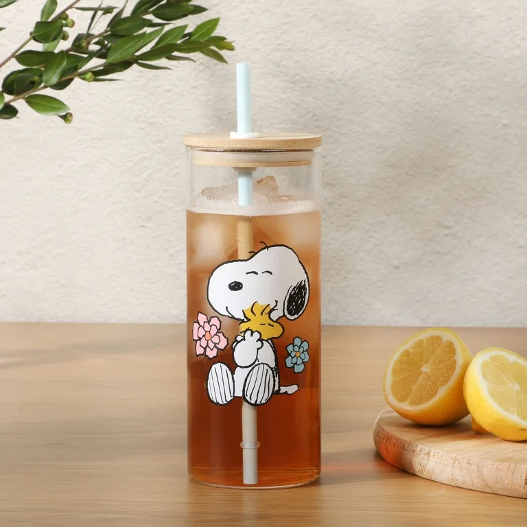 Peanuts Snoopy 22oz Glass Sipper Hug Cup | Walmart (US)