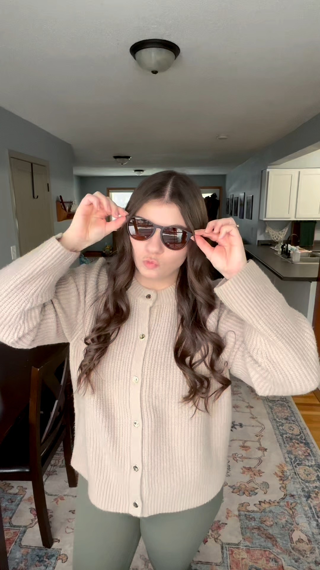 These are the Shady Rays Allure in color Mahogany (Polarized)

*linked the same ones, different colors

#LTKFindsUnder100 #LTKmomlife #LTKSeasonal