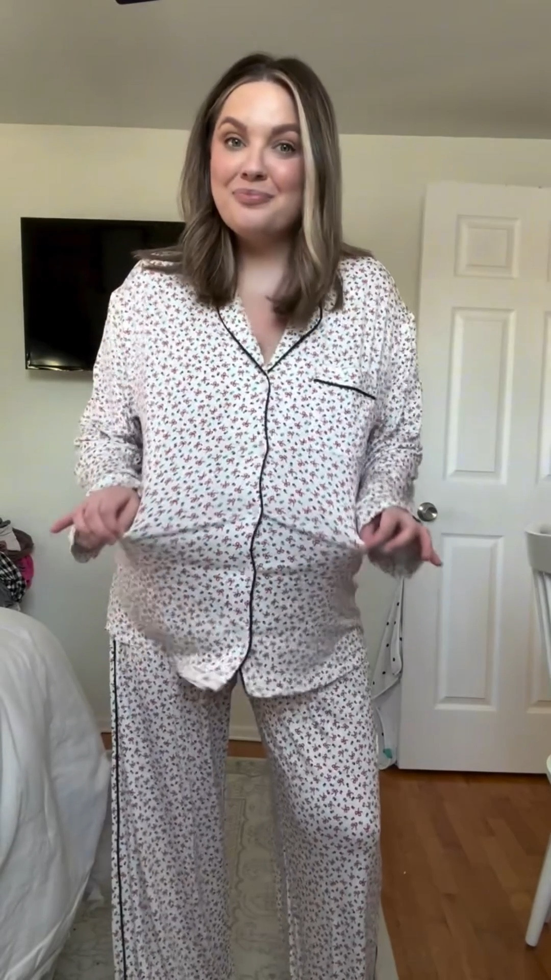 I freaking love me some Christmas Jammies. And there’s something about putting on a cute matching set that truly feels like self care. You should try it.

** these sets run large IMO. You can see some of the bottoms look BIG that’s because I sized up to an XL. So, I would recommend staying TTS. 

Aerie Holiday Pj 

Flannel // plaid // boxer // nightgown // robe // Christmas 



#LTKMidsize #LTKSaleAlert #LTKHoliday