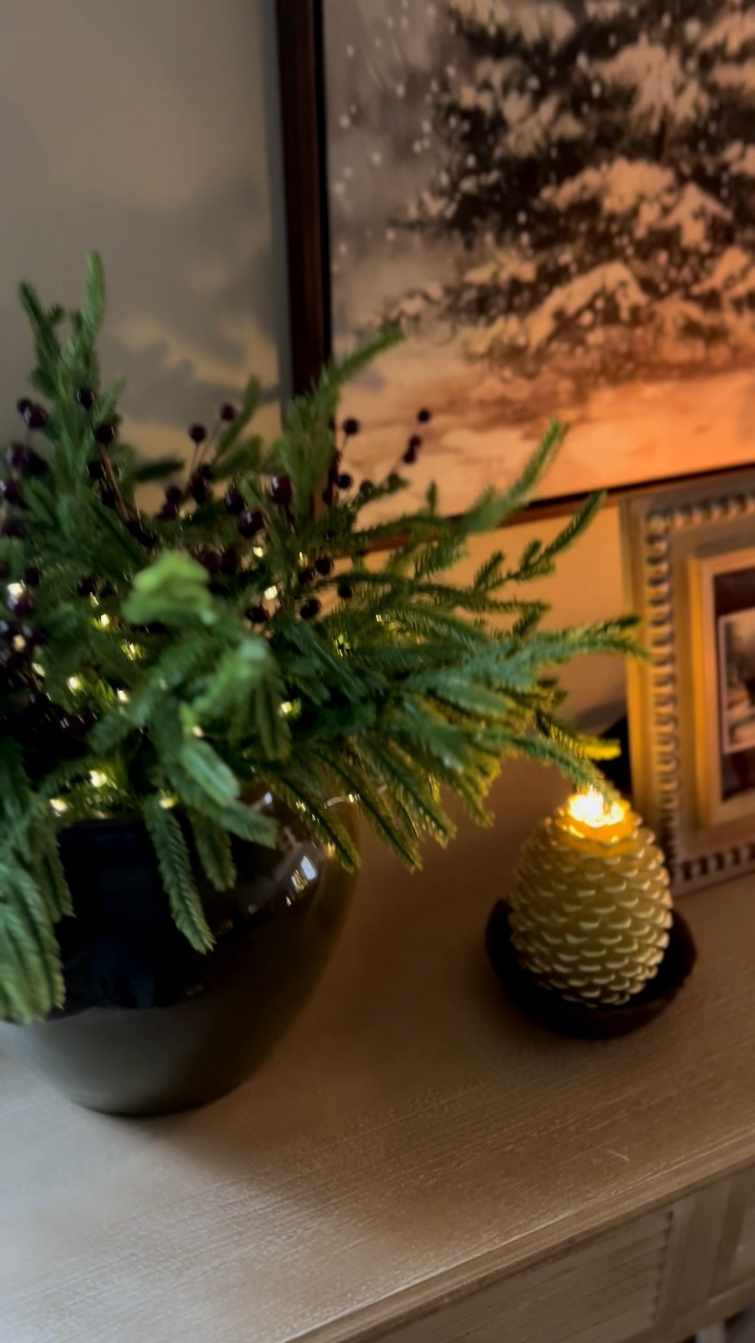 Beautiful pine cone flameless candle 

#LTKGiftGuide #LTKHoliday #LTKSeasonal