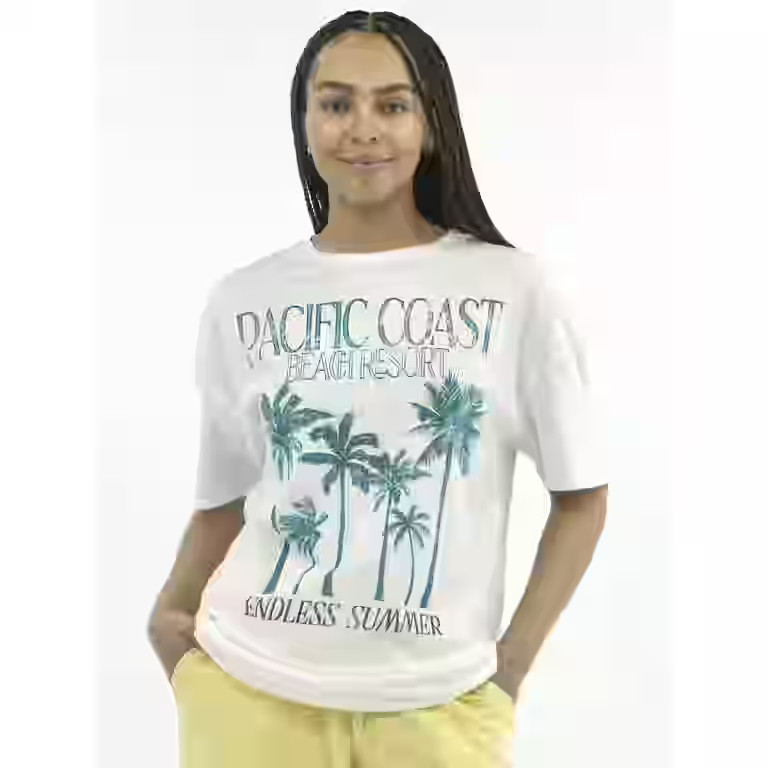 No Boundaries Washed Graphic Boyfriend Tee, Women's | Walmart (US)