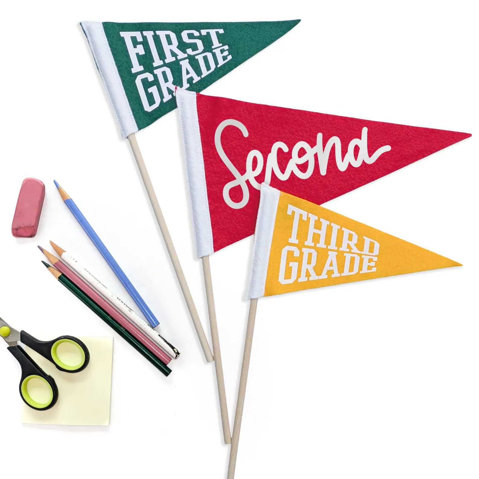 SCHOOL GRADE PENNANT | First Day of School Photo Prop | Mini or Medium Size Felt Flag | Etsy (Global)