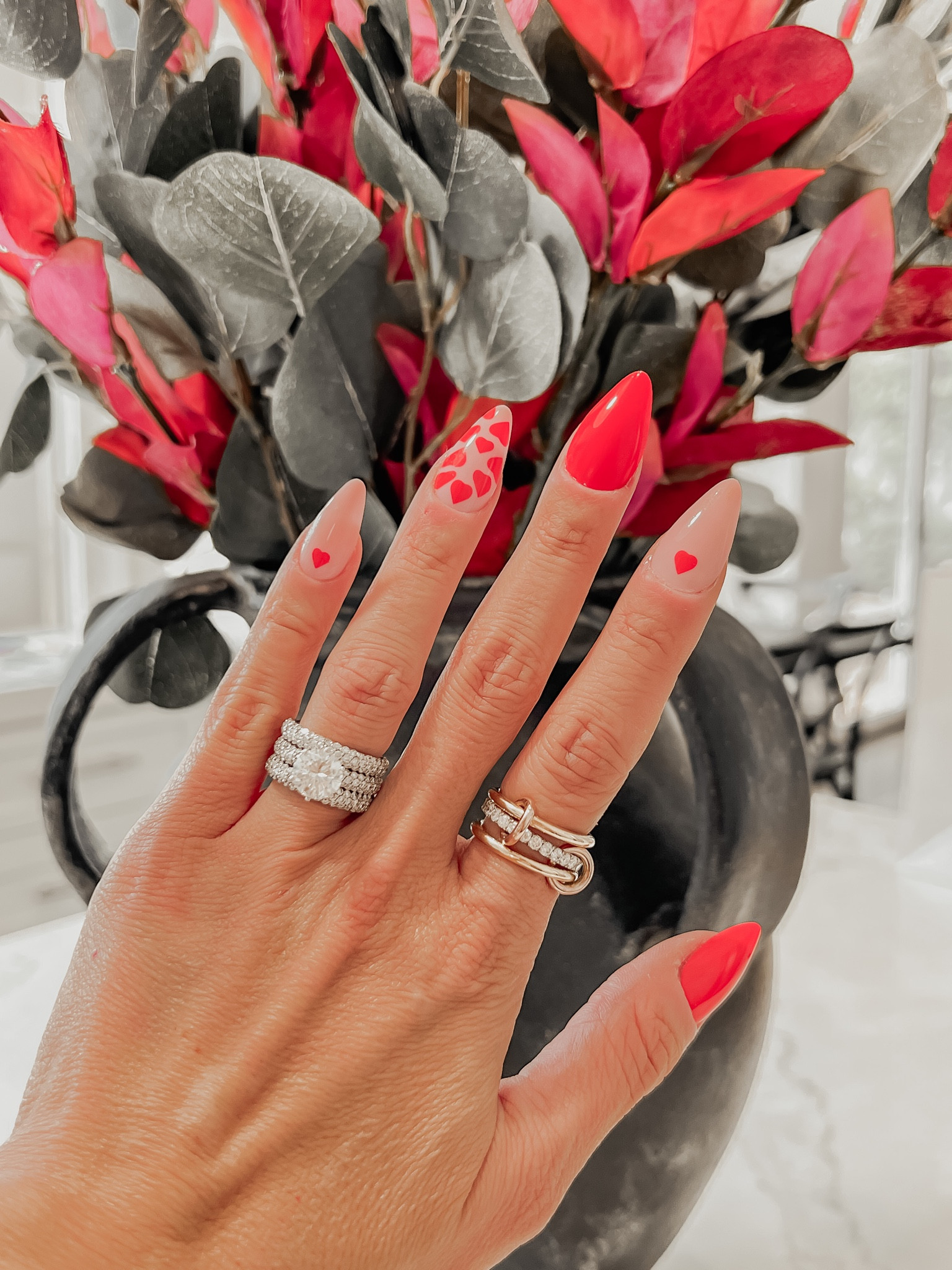 Valentine’s Day press on nails 
Amazon find


#LTKunder50 #LTKSeasonal #LTKFind