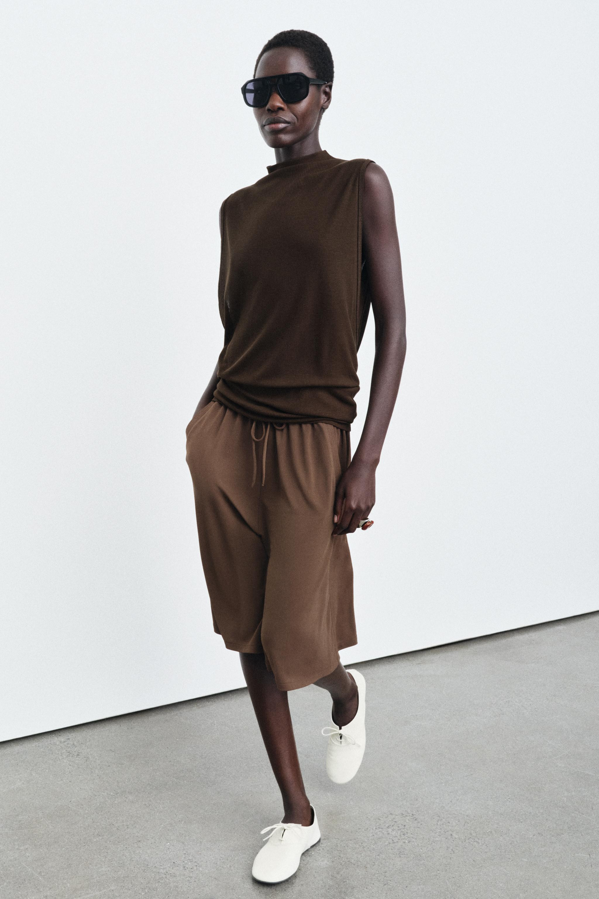 FLOWY MOCK NECK TOP | Zara US