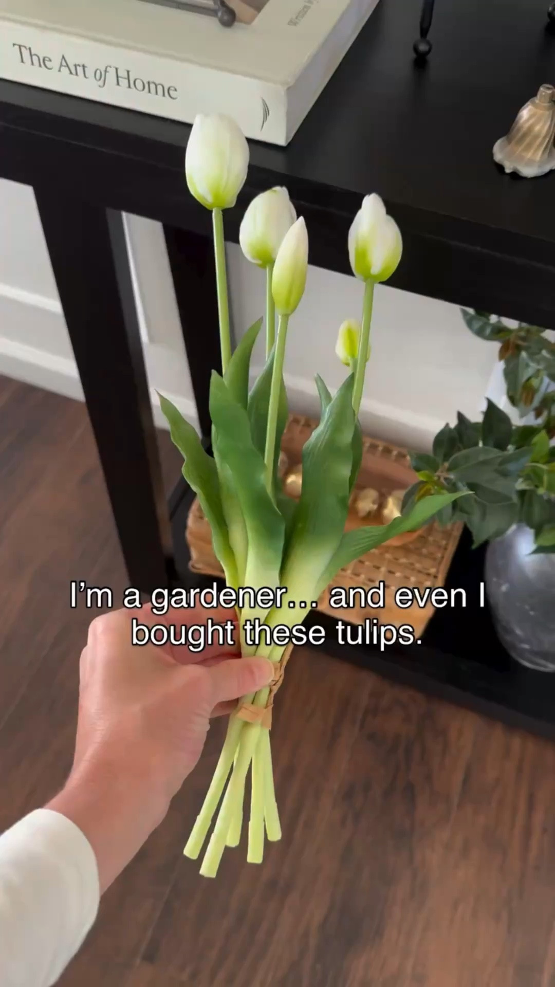 FLOWER FRIDAY 🌷

Faux tulips that are so realistic they’ll even fool a gardener.

The color, the shape, the leaves, the little bend in the stems… and the best part? They look fresh all year with zero wilting & zero fuss. 

Honestly… if a gardener approves, you know they’re good.

Comment “tulips” for the link.

FOLLOW | LIKE | COMMENT | SHARE
IG/TIKTOK/LTK/PINTEREST @reevesredesign 

Product Sources👇🏼

Real Touch Tulips @amazon 
Console Table @plankandbeamfurniture 
Gold figs @amazon 
Wood bowl @homegoods 
Wicker Picnic Basket @goodwillintl 
Black Vase @hobbylobby 
Book @studiomcgee 
Vase @goodwillintl 
Watering Can @joannagaines @target 
Art Work @studiomcgee  @target 
Easel @amazon 
Brass Candlesticks @goodwillintl 
Candle Snuffer @goodwillintl 
Diffuser @amazonhome 
Wall Mural @photowall_sweden 
Dress @urbanoutfitters 
Bodysuit @oldnavy 
Slippers @koolaburra 
Gold Bracelet @madebymary 

#hometips #homefinds #homehacks #affordablehomedecor homedesigntips