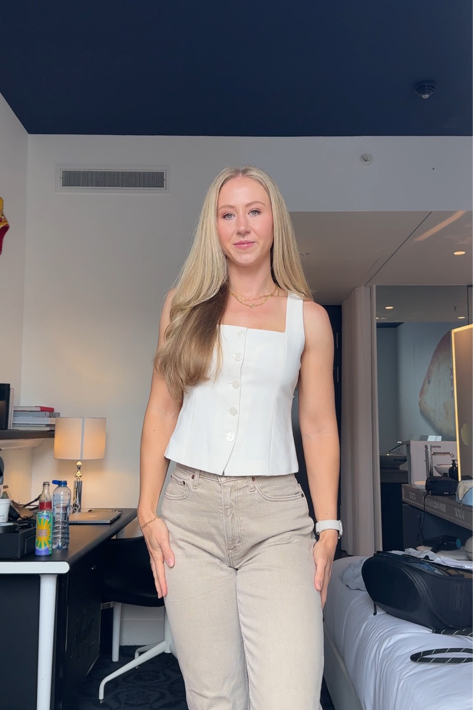 Small top, 25 long bottoms 

#LTKxAF