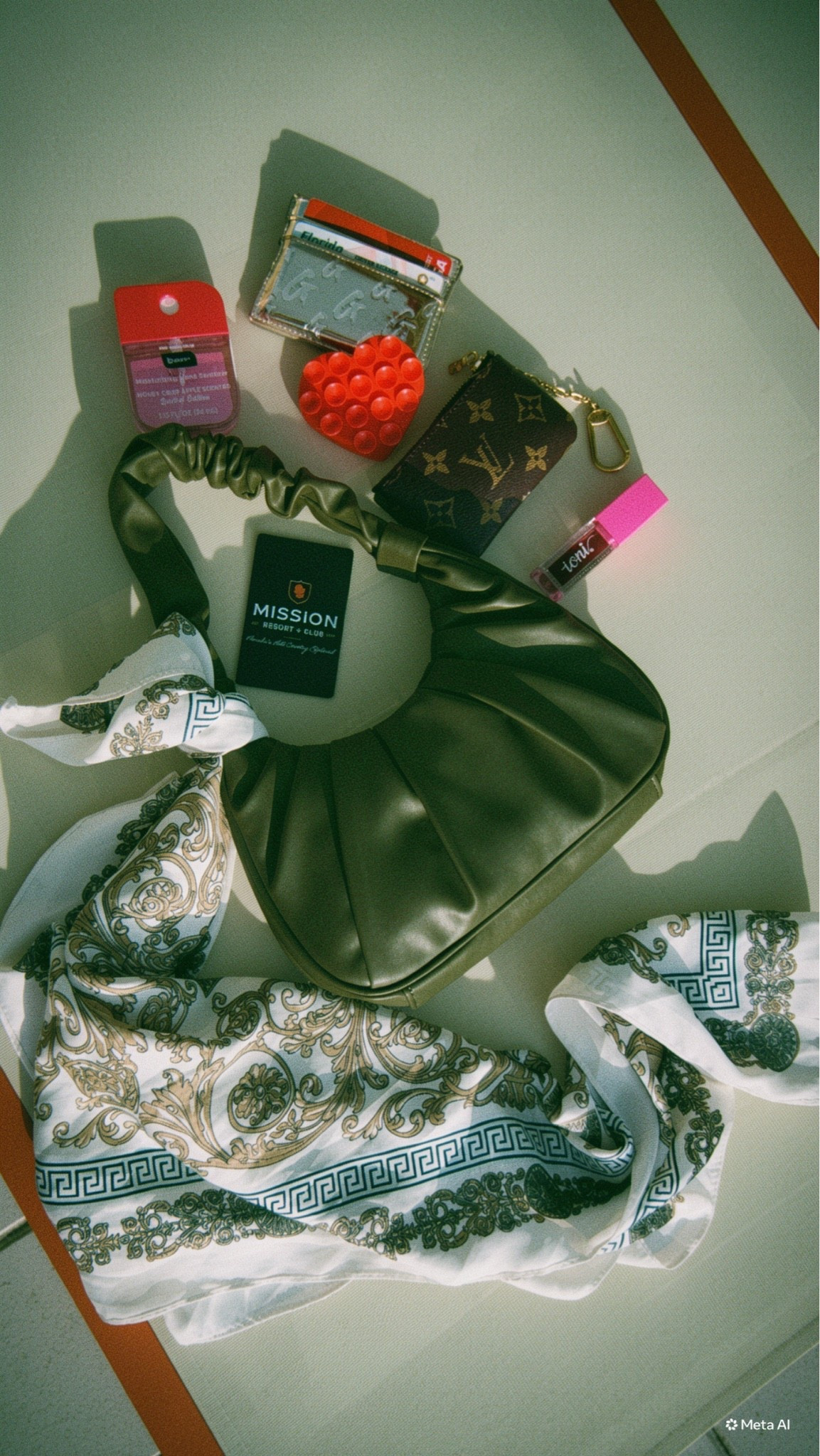 What’s in my bag summer staycation  edition

#LTKTravel #LTKootd