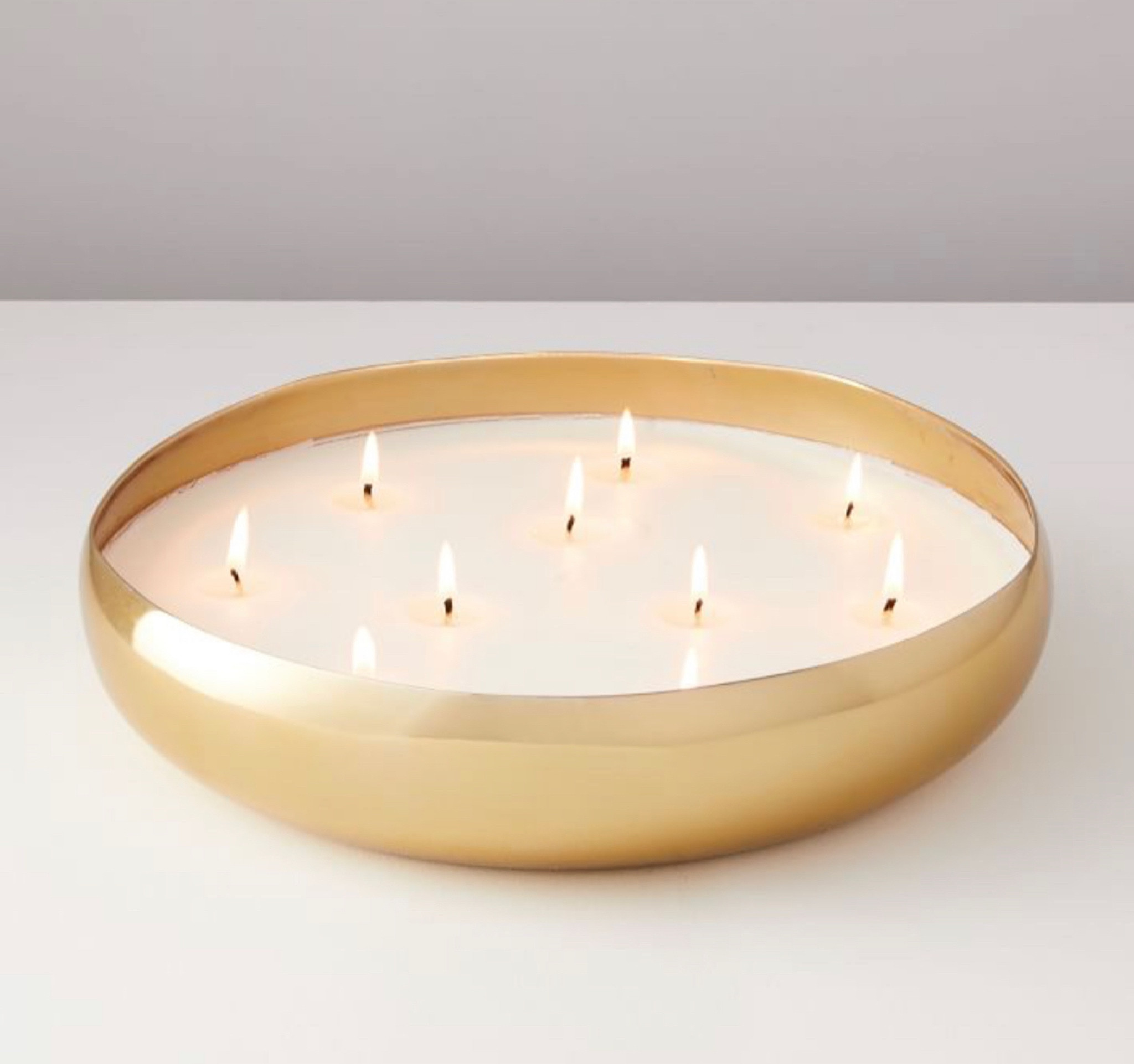 Oversized candles for the win 

Candle, large candle, home, home decor, gold

#LTKHoliday #LTKhome #LTKGiftGuide