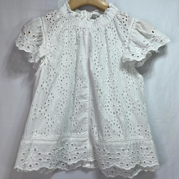 🪸 Jennifer and Grace, white eyelet flutter sleeve high neck button back blouse | Poshmark