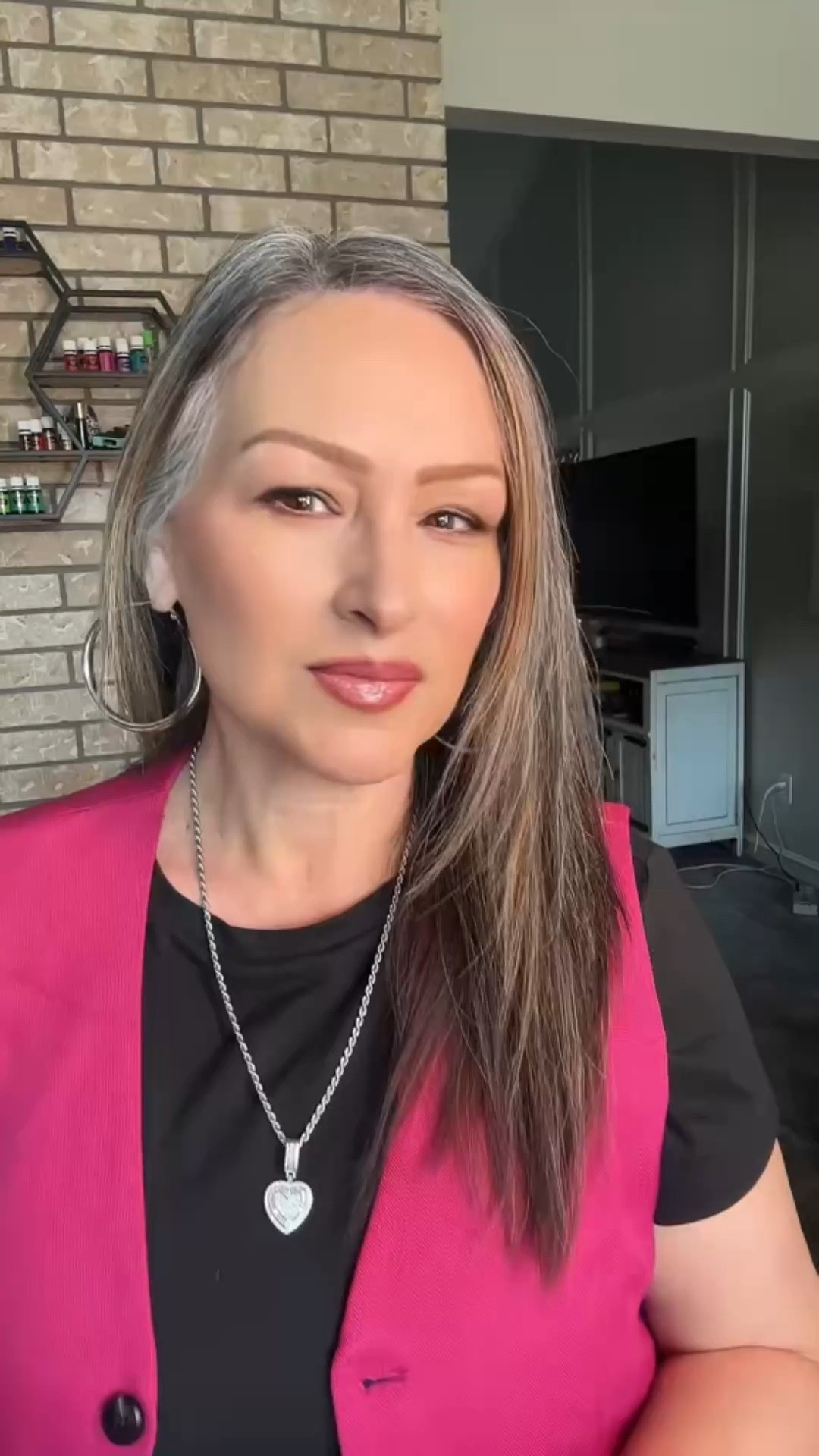 Pink vest energy, but make it effortless 💕🖤 Layered up with a classic black top + denim… simple, chic, and doing the most without trying. 

#LTKvlog #LTKWorkwear #LTKootd