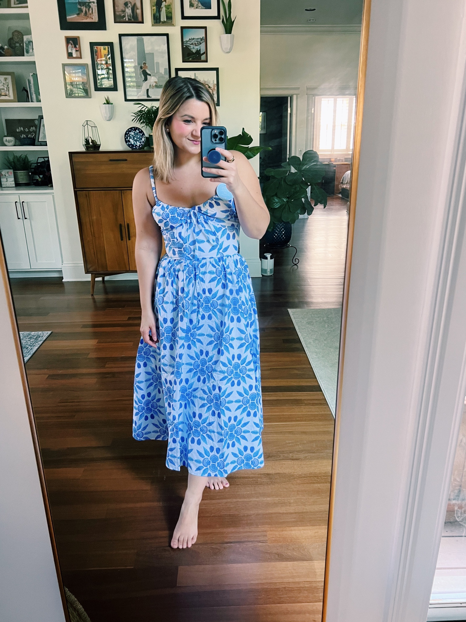 The prettiest dress!! Wearing a size XS which fits but it’s pretty snug so I think I’m going to size up to a small!

#LTKstyletip #LTKSeasonal