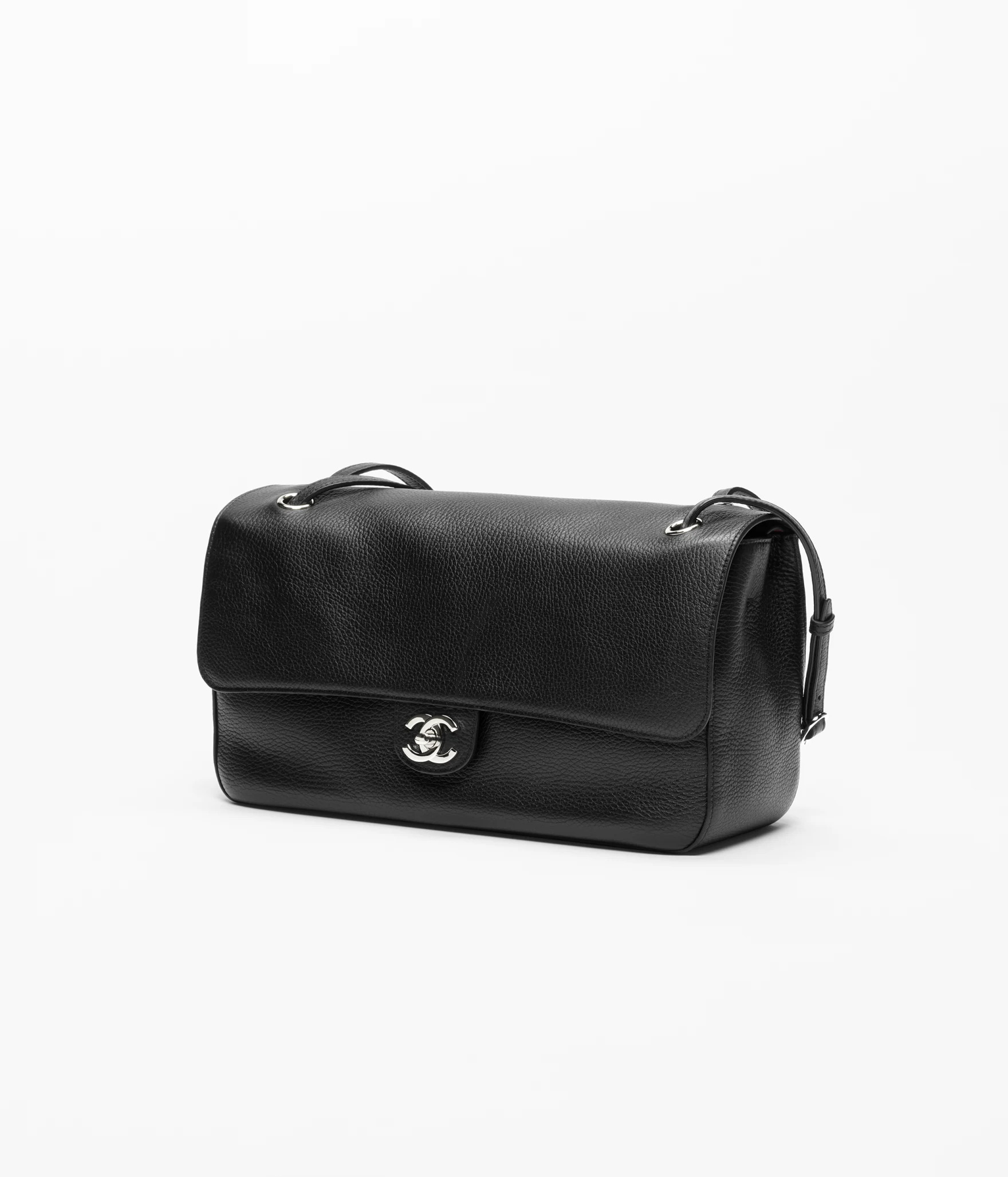 Maxi Flapbag | Chanel, Inc. (US)