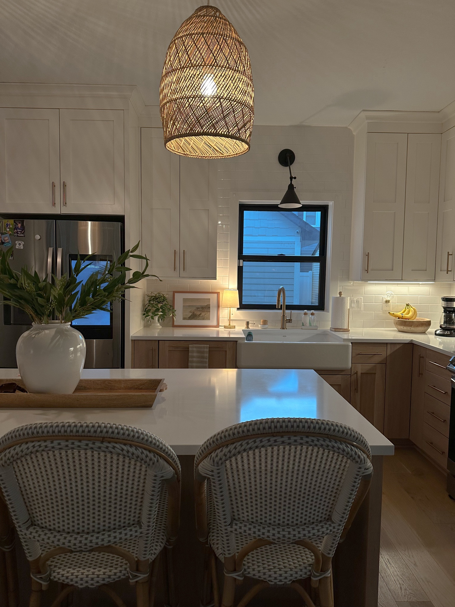 Thunderstorm szn ⛈️ keeping it cozy 🤎🤍 


#LTKStyleTip #LTKHome