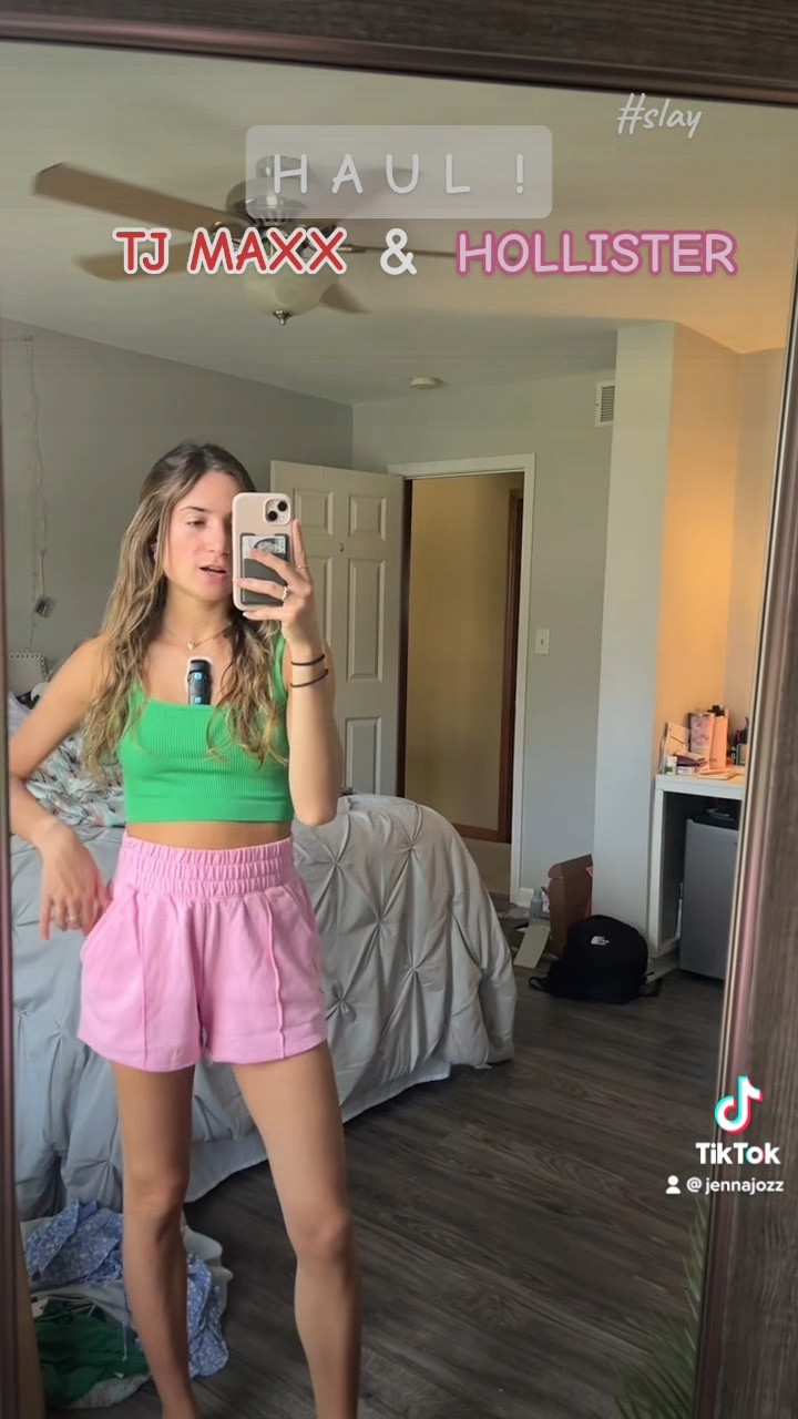 Hollister slay! 

#LTKSeasonal #LTKFind #LTKGiftGuide
