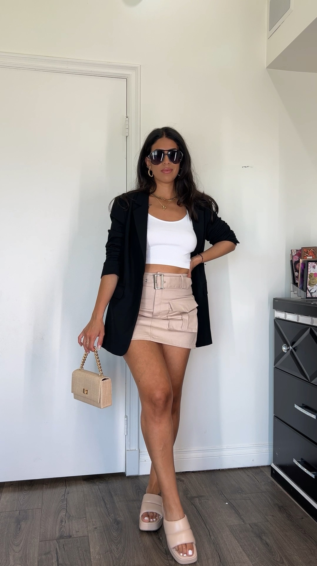 Day 2 of summer mini skirts 
Cargo skirt size medium
Blazer size medium
Top size medium 

#LTKStyleTip #LTKFindsUnder50 #LTKSeasonal