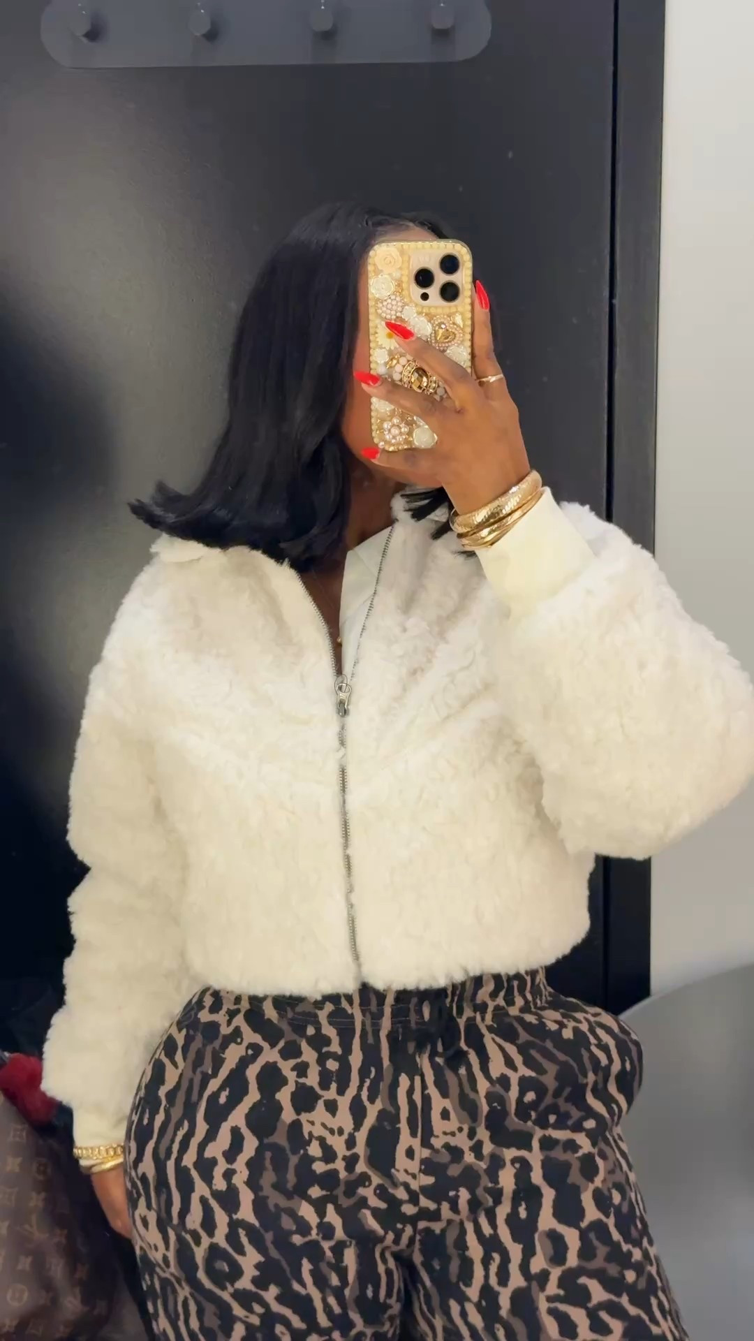 Nike does it again with this super cozy sherpa jacket and stretchy leopard print joggers ✨

#LTKHoliday #LTKPetite #LTKActive