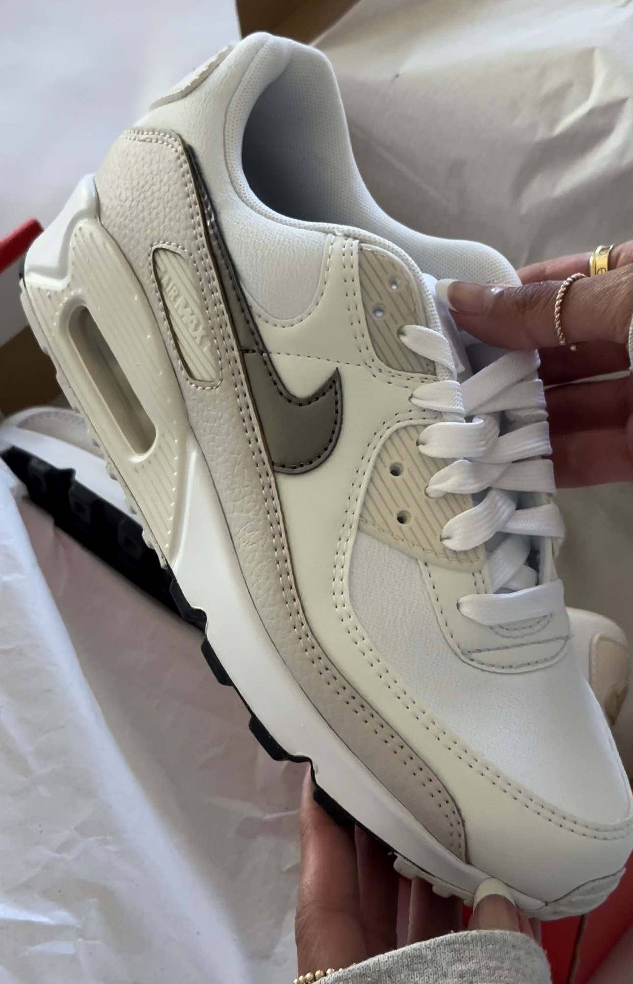 Scroll to shop! Follow for more Amazon finds! Xo! 🥰

#LTKShoeCrush #LTKFindsUnder100 #LTKFindsUnder50