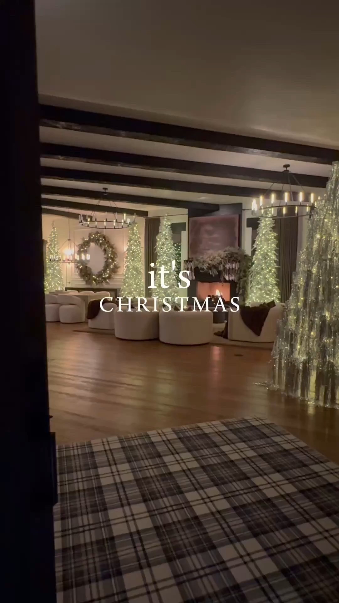 Christmas is near.. and we can feel the magic! These items add warmth and charm! I’m in love! 

 #ChristmasVibes #HolidayCheer #HomeForTheHolidays #MerryAndBright #ChristmasDecor #HomeDecor


#LTKSeasonal #LTKHoliday #LTKHome