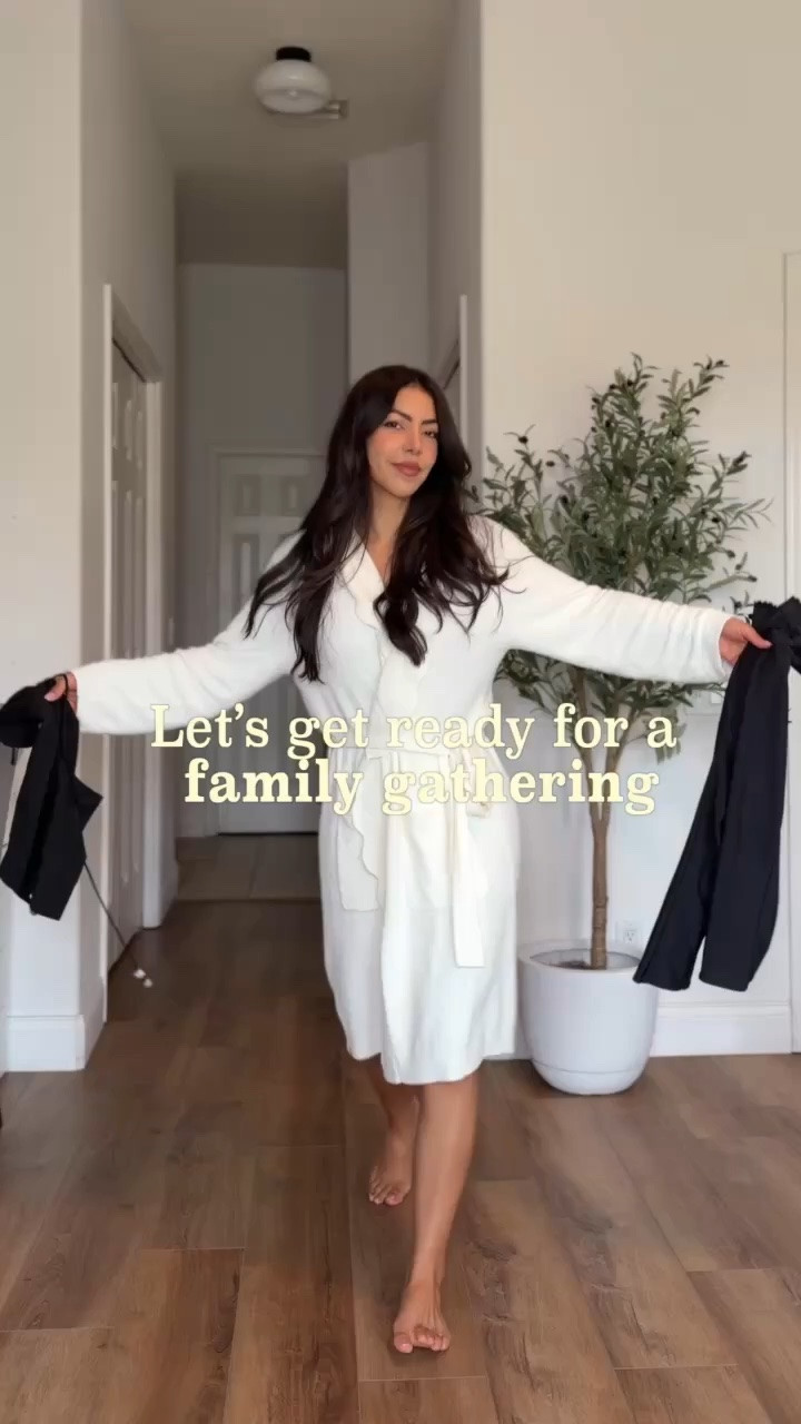 Grwm for a family gathering ♥️

Wearing a black open back top from Aritzia styled with the Effortless pants in crepe! Finished the casual look with some Quince ballet flats and white handbag!


Crepe trousers, weekend outfit idea, Aritzia outfit, transitional outfit idea, Aritzia finds

#LTKootd #LTKgrwm #LTKvlog
