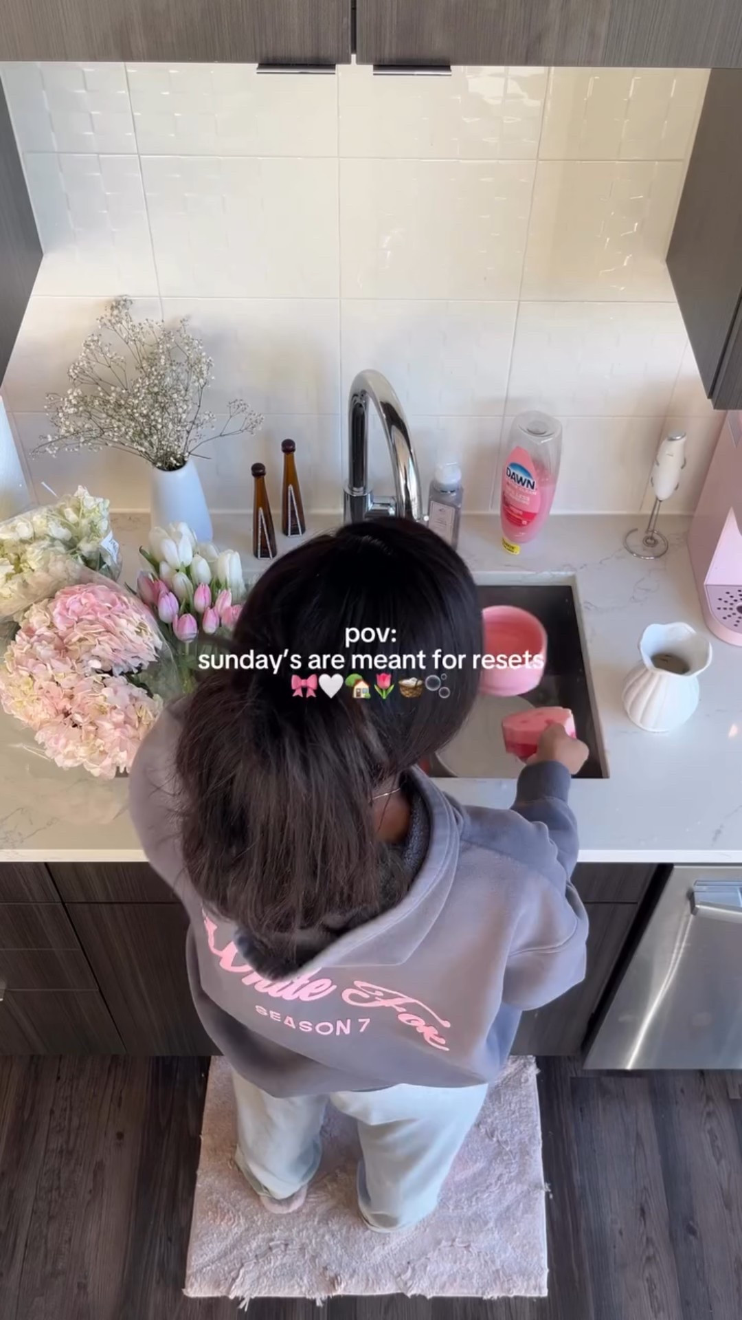 sundays are meant for resets 🎀🤍🏡🌷🫧🧺

#apartment #inspo #decor #reset