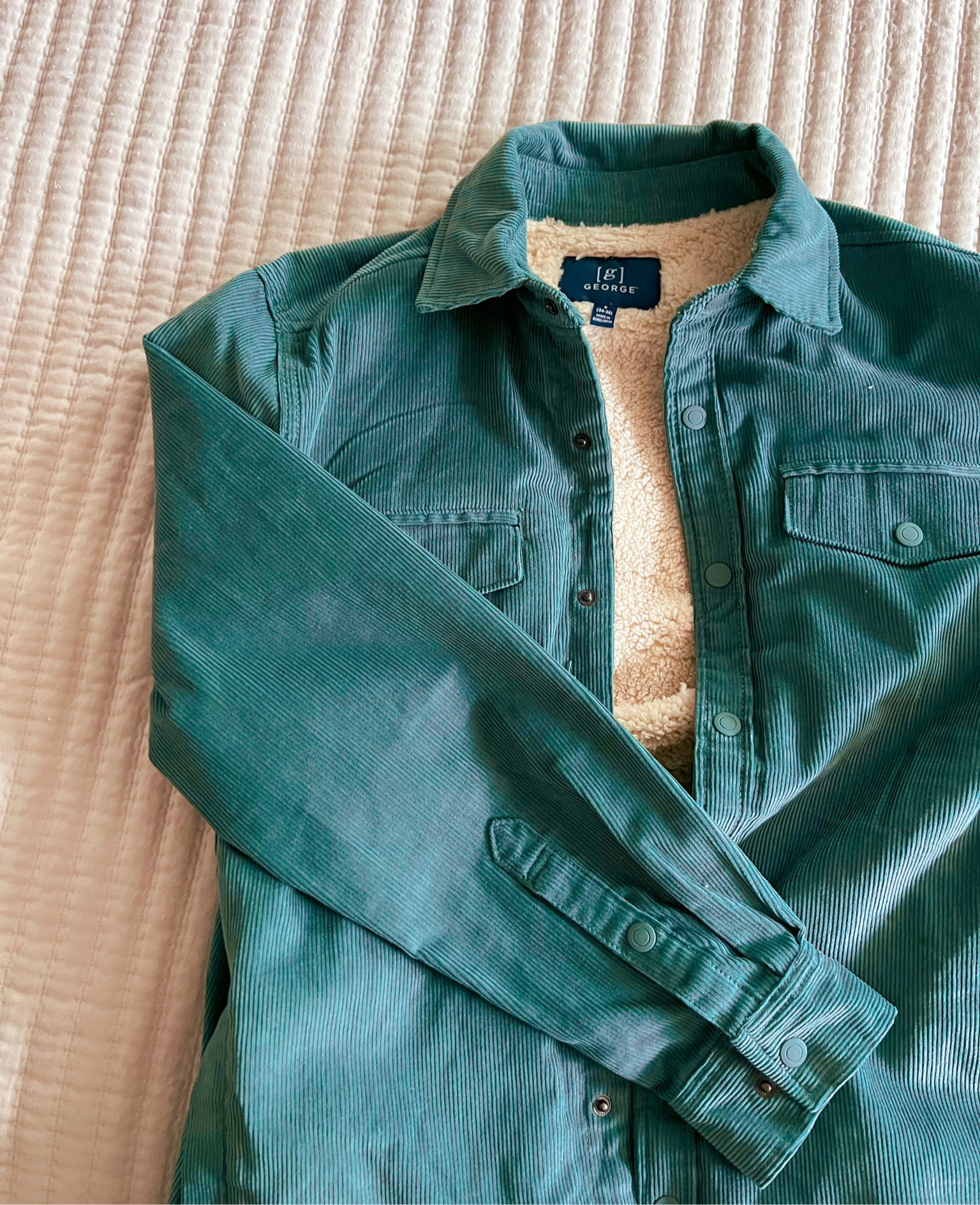 Walmart corduroy Sherpa lined shacket in teal! 

Fall jacket, fall outfit, fall, mom outfit, fall mom outfit, shacket, pumpkin patch outfit, Walmart, Walmart fashion, Walmart jacket 

#LTKfindsunder50 #LTKSeasonal