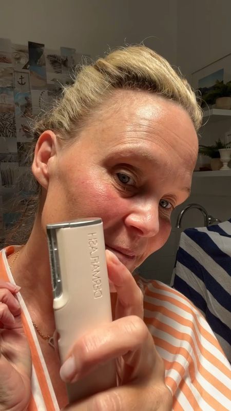 Have you ever seen this? It’s the @dermaflash luxe+ in action! It’s an Anti-Aging, Exfoliation + Peach Fuzz Removal Set.
It’s a game changer for a beautiful smooth face!

And no.. your hair doesn’t grow back thicker or darker.. 😳
*Award-Winning Sonic Technology safely + gently exfoliates dead skin cells and removes peach fuzz. Reveal smooth, glowing, fuzz-free skin instantly—and improve your skin over time.



#beautyproducts #peachfuzz #facehairremoval #antiagingskincare #exfoliate #creamfoundation #3dfoundation #seintmakeup #seintartist #seintbeautyproducts

#LTKBeauty #LTKHome
