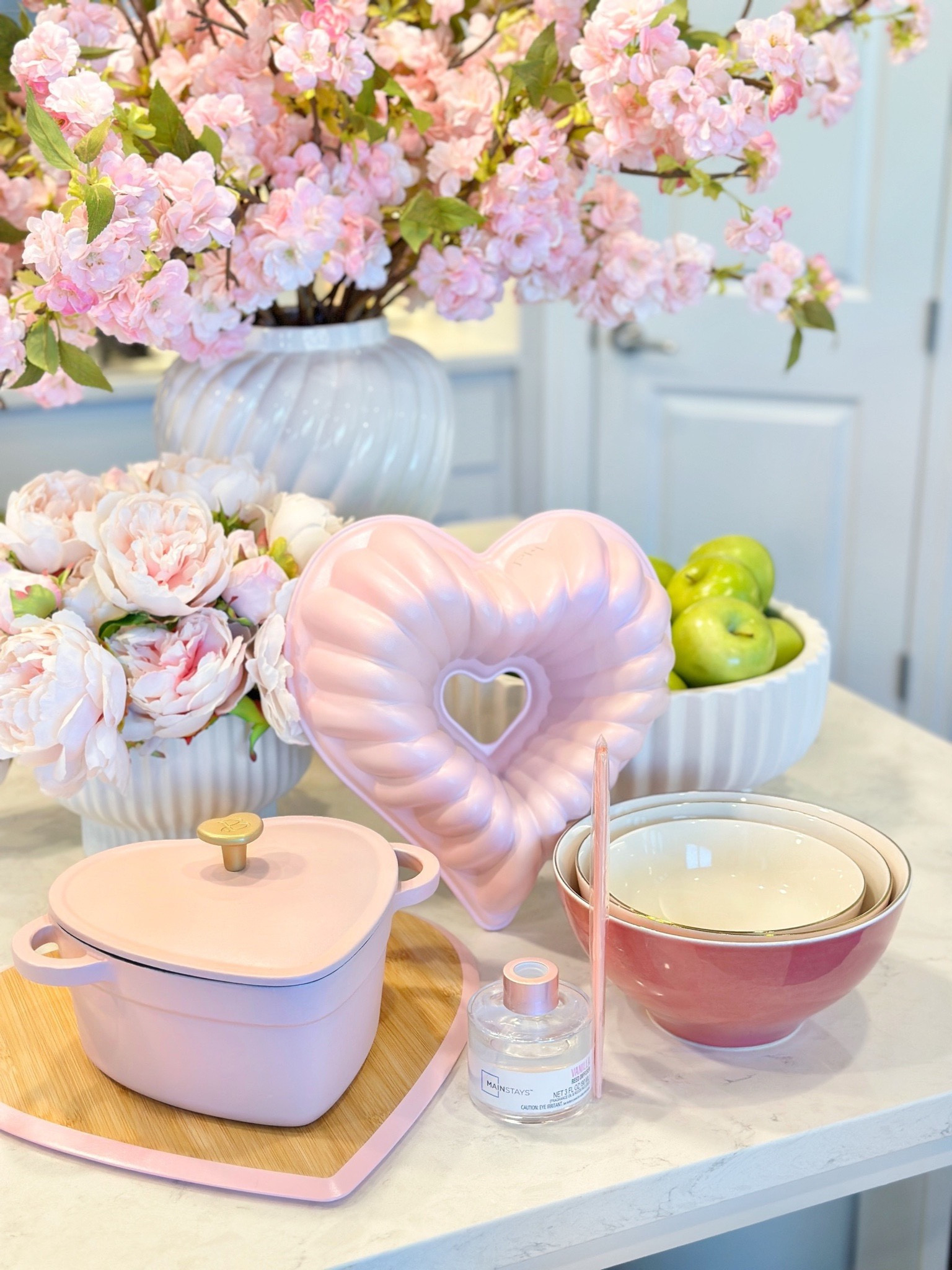 Valentine’s Day finds from Walmart, heart Dutch oven, heart baking pan 

#LTKHome #LTKFindsUnder50 #LTKSaleAlert