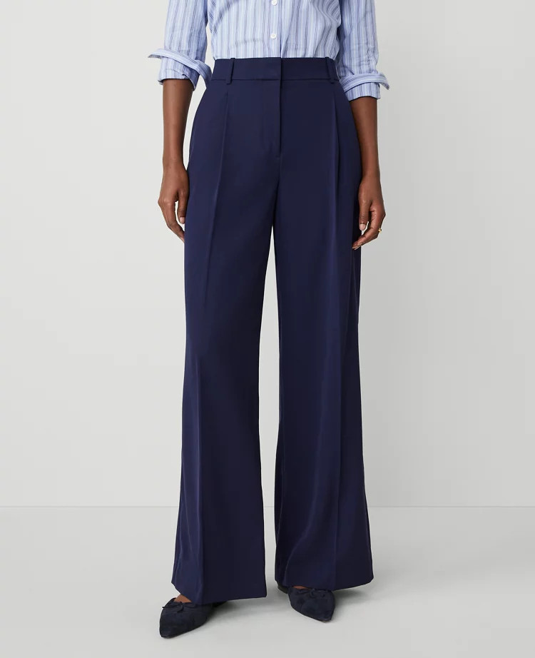 The Pleated Wide-Leg Pant in Textured Drape - Curvy Fit | Ann Taylor