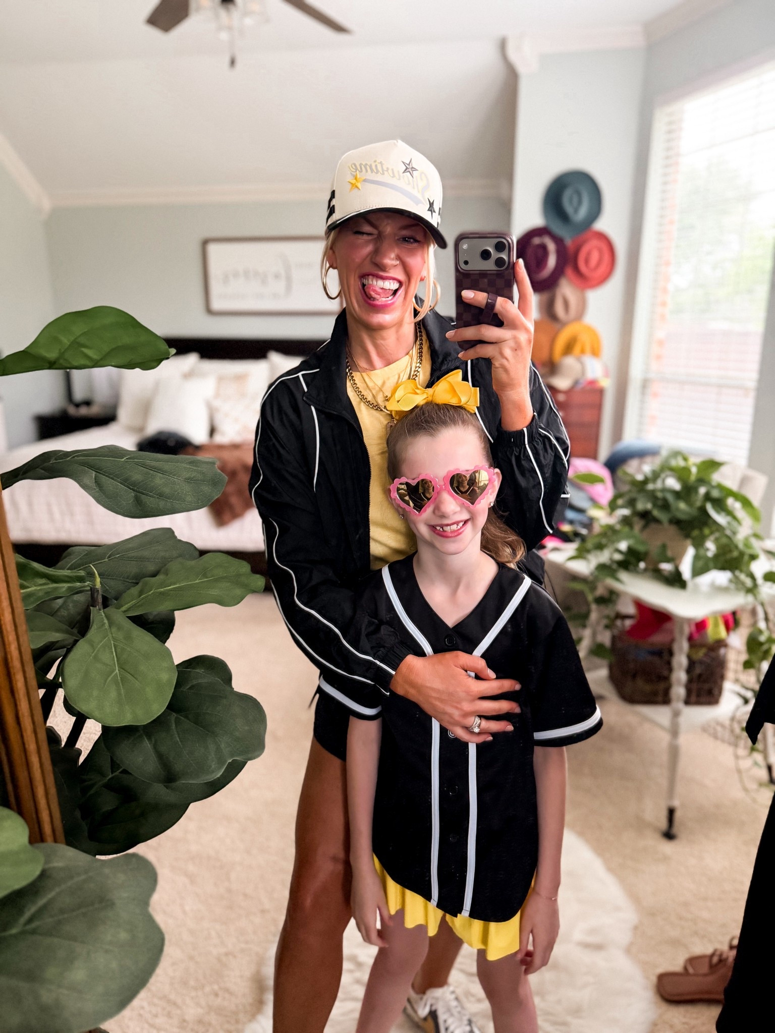 Baseball ⚾️ mom OOTD


#LTKKids #LTKOver40 #LTKootd