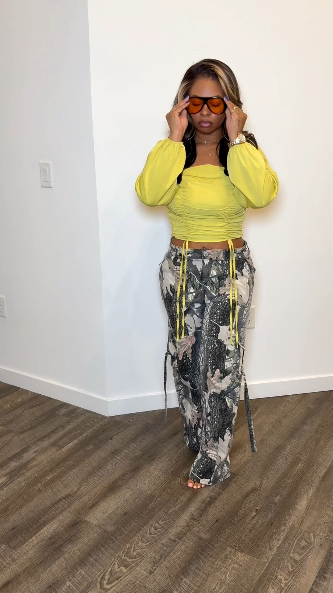 I need help🚨 We have plans this weekend and it takes me 5 days to get dressed 🤷🏽‍♀️

Which color, PEACH OR NEON?


#LTKPetite #LTKgrwm #LTKootd