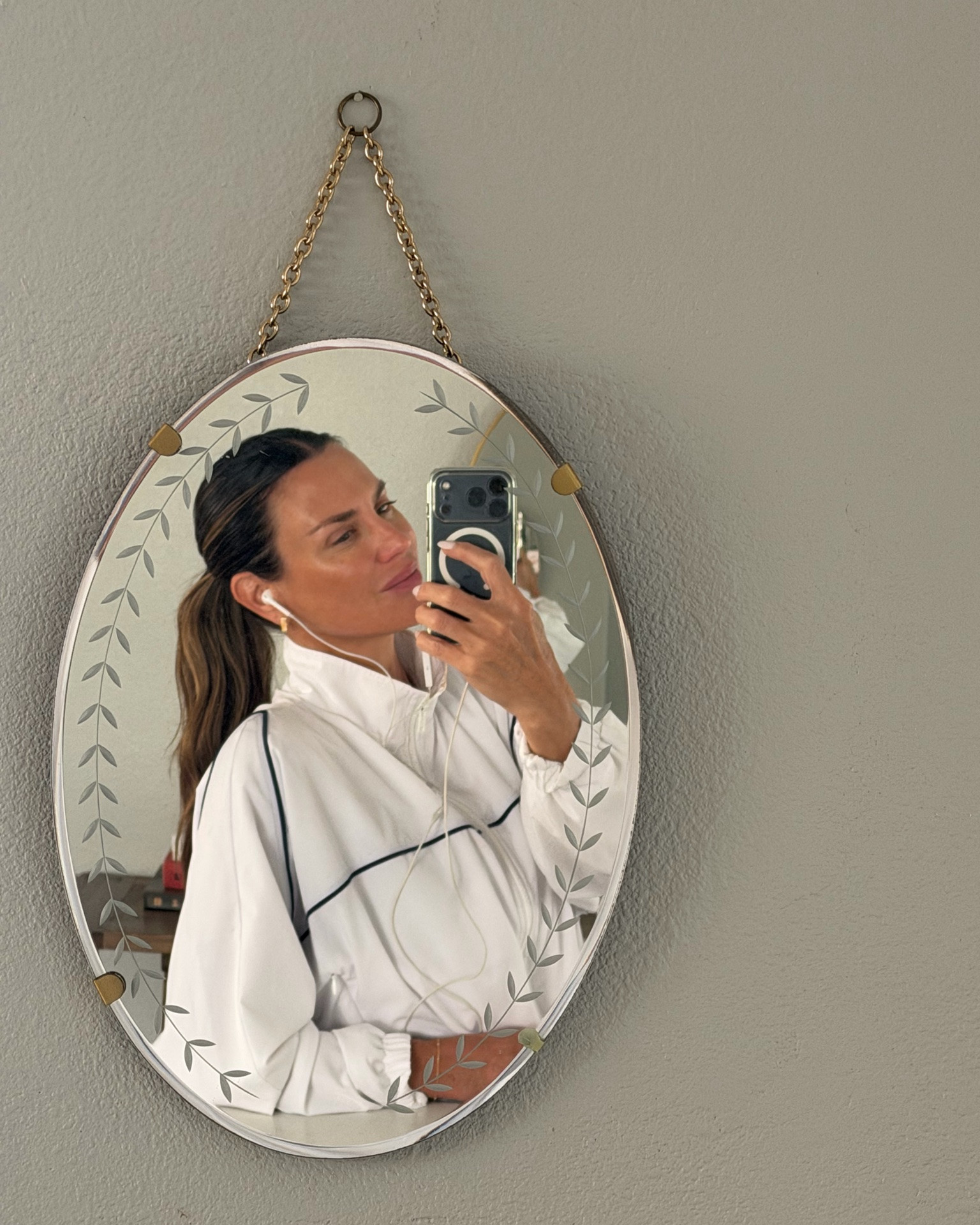 Active wear for the win 🤍

#LTKfitnessgoals #LTKActive #LTKOver40