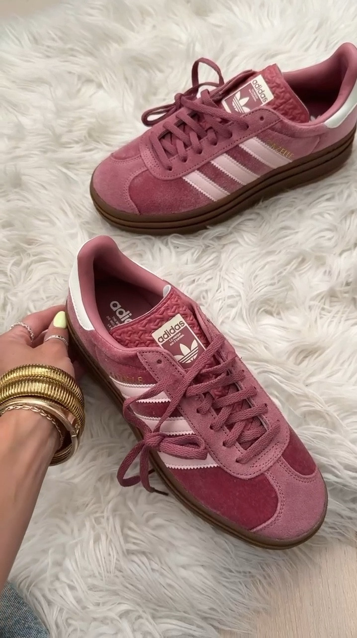 These bold Adidas are one of my favorite color shoes to wear. Only a few sizes left!
🤍 

#LTKStyleTip #LTKShoeCrush