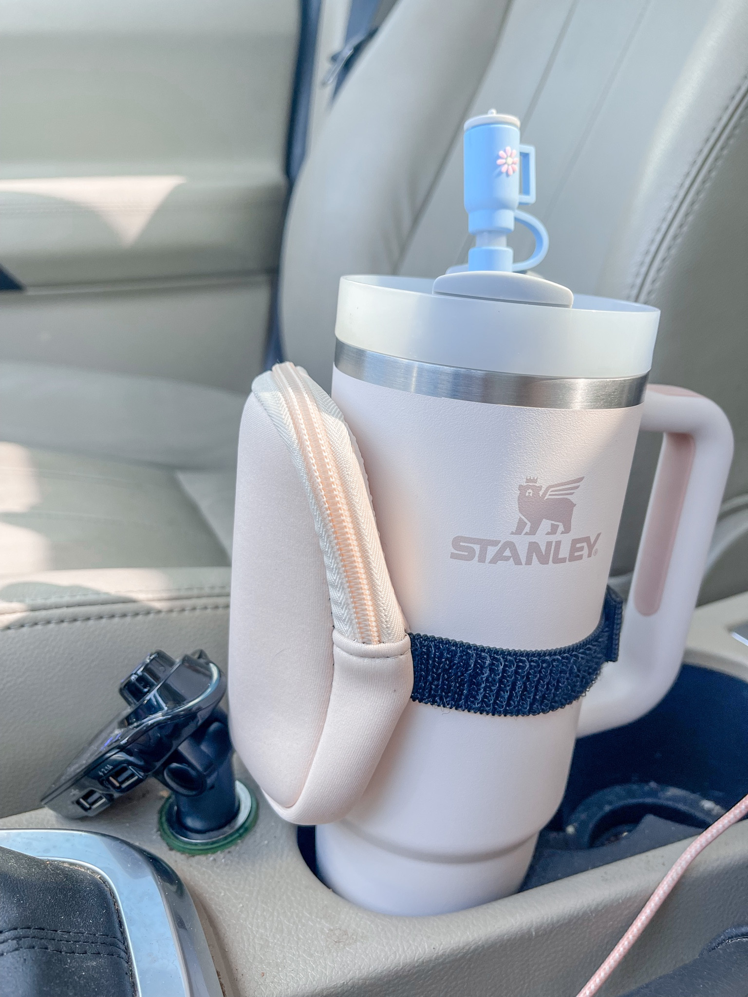 Amazon Find for Stanley Cup! #stanleycup #cupaccessories #tumblerpouch

#LTKFind #LTKhome #LTKBacktoSchool