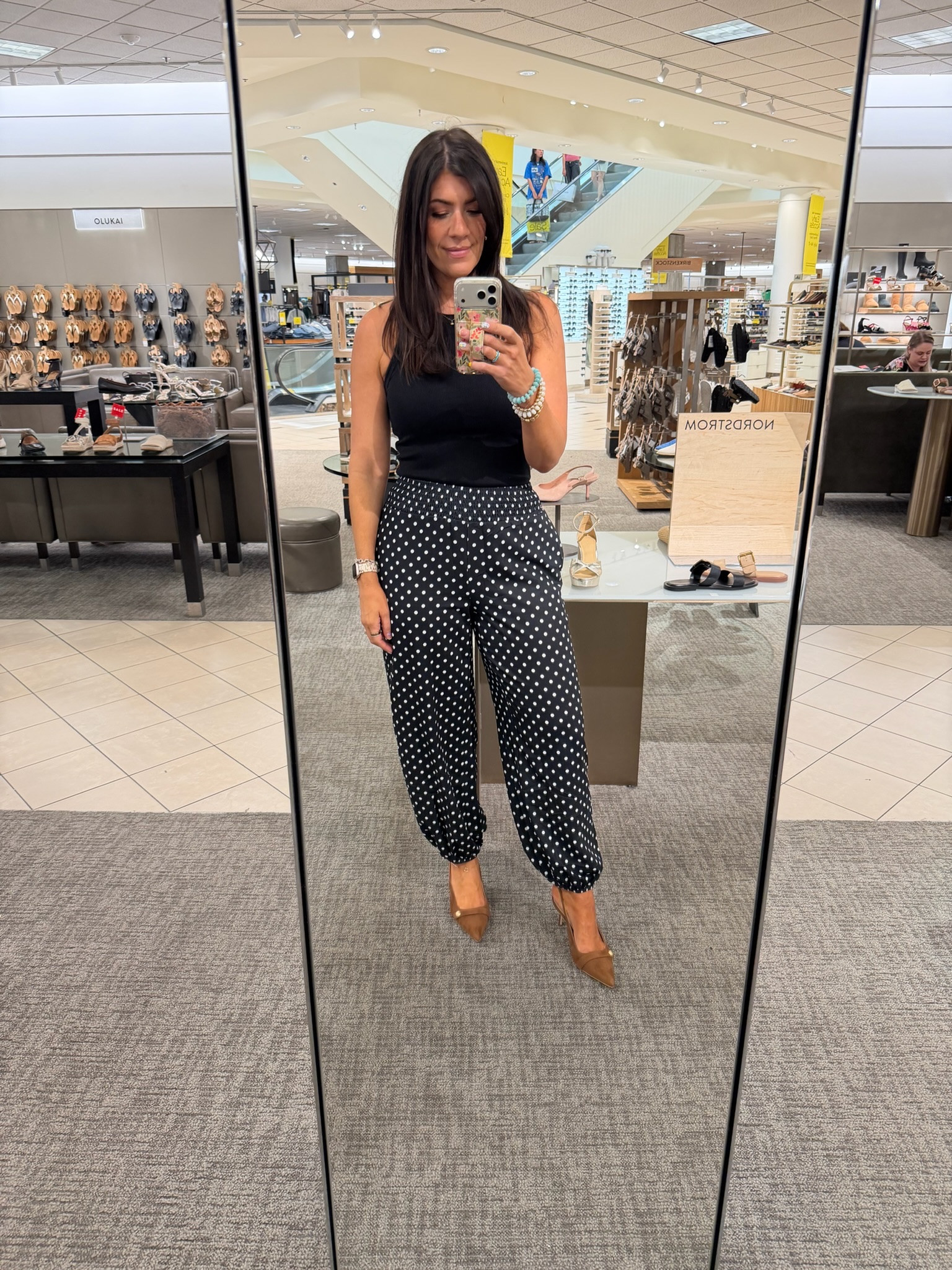 Rounded up some of my favorite shoe finds from the Nordstrom Anniversary Sale!

Nordstrom Sale finds 🤍 Wearing a size 8/M in the tops and bottoms. Size 29 in all of the jeans, except the Levi’s (I sized up to a 30).

Nordstrom Sale, Nordstrom Anniversary Sale, workwear, midsize fashion, midsize fall outfits, easy outfit ideas, fall outfit inspiration, OOTD, casual style, office outfits, denim, wardrobe staples

#LTKSaleAlert #LTKOver40 #LTKSeasonal