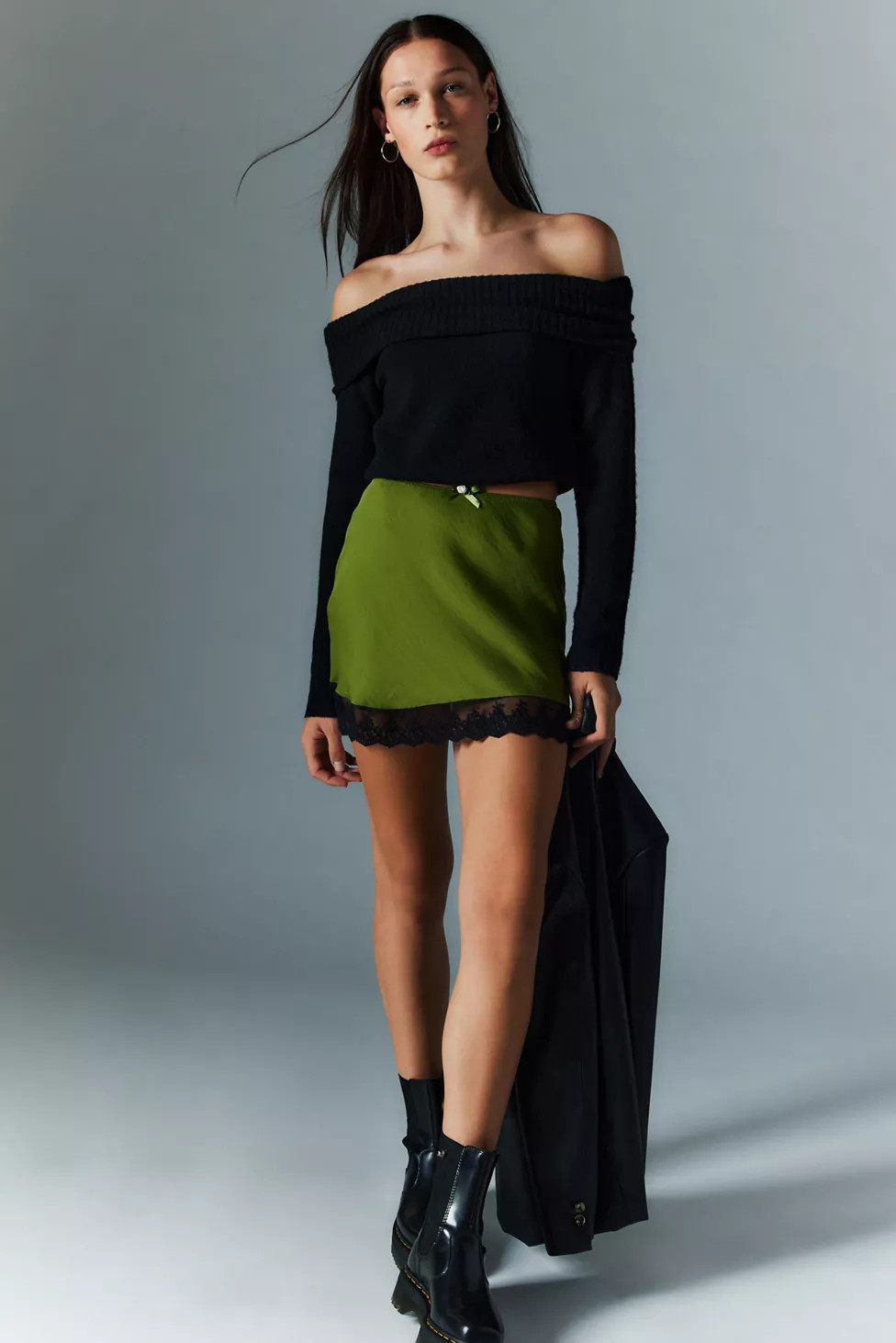 Silence + Noise Claudia Off-The-Shoulder Sweater | Urban Outfitters (US and RoW)