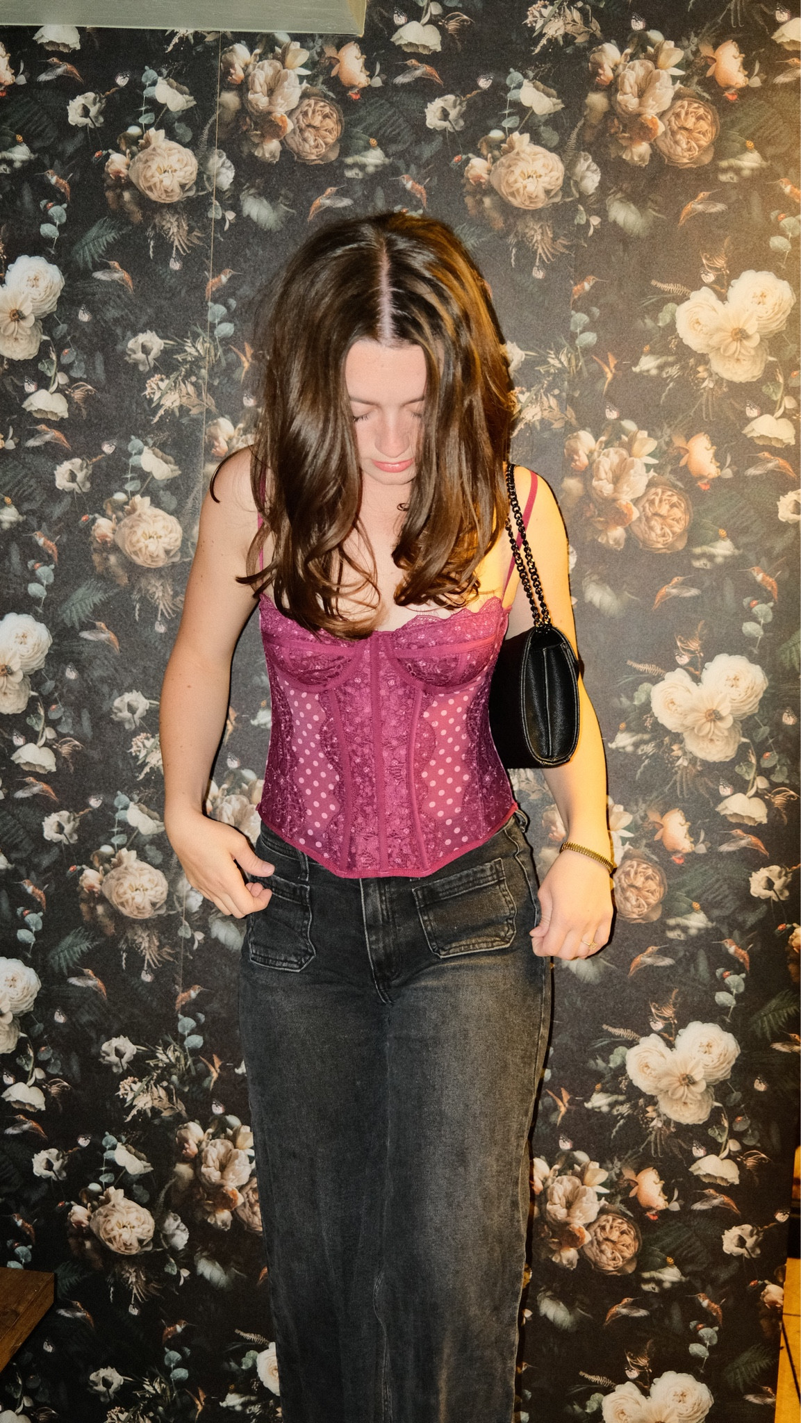 The perfect “cool girl” night out outfit 🍸✨ Whether you’re headed to the bars, date night, rooftop drinks, or just walking around the city — this look makes me feel instantly put together.

Effortless, flattering, and comfy enough to actually wear all night.

#goingoutoutfit #nightoutstyle #citygirlstyle #ootn #fashionfinds #outfitinspo #girlsnightout #date nightoutfit #streetstyle #trendyoutfits #liketkit #ltkfashion #capsulewardrobe #elevatedcasual

#LTKootd #LTKgrwm #LTKSaleAlert