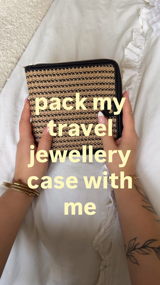 pack my travel jewellery case with me | @mystackers (gifted) 

#packmyjewellery #packwithme #jewelleryaddicted #travelcase #mystackers

#LTKsummer #LTKeurope #LTKstyletip