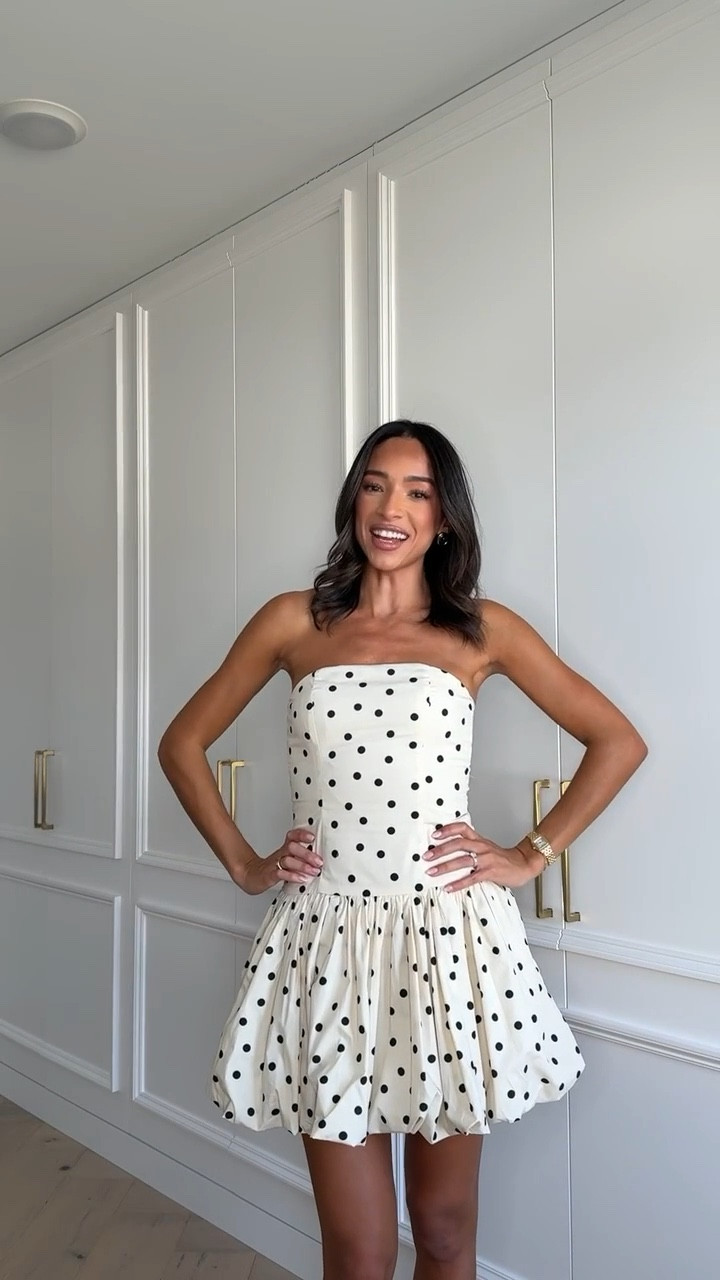 Use code AFNENA to save 15% OFF! All dresses + men’s shirts are 30% off + 15% off almost everything else!! 🤩 Wearing size XS mini dresss 




Spring outfit 
Spring fashion
Easter dress 
Spring dress 

#LTKSaleAlert #LTKFindsUnder100 #LTKStyleTip