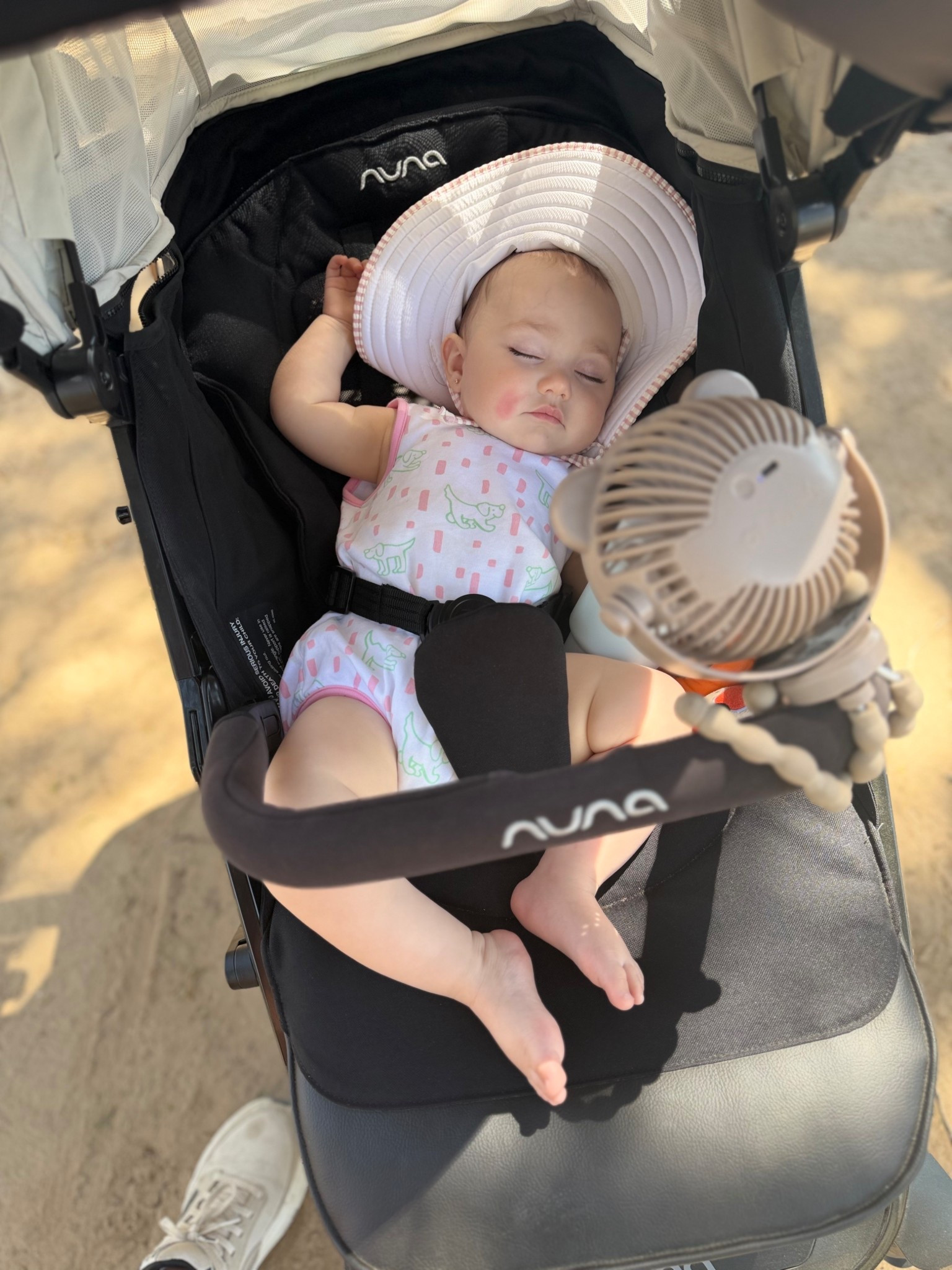 The best stroller set up and essentials for daily walks ☀️🕶️🧴

#LTKdayinmylife #LTKmomlife #LTKKids