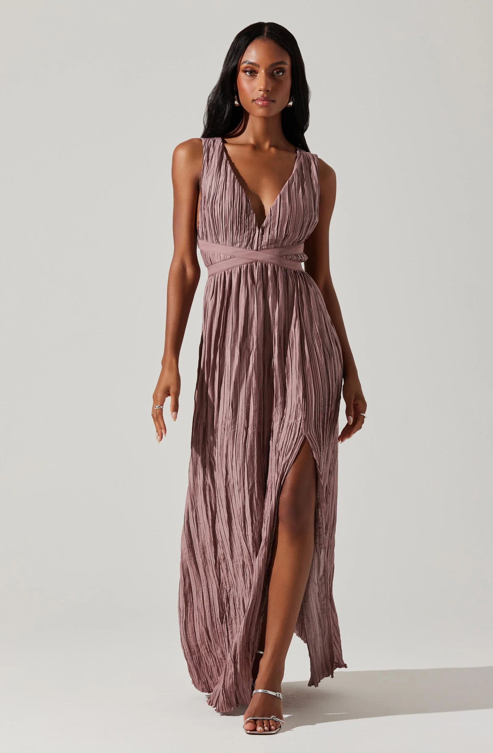 Tesni Pleated Maxi Dress - Mauve / M | ASTR The Label (US)
