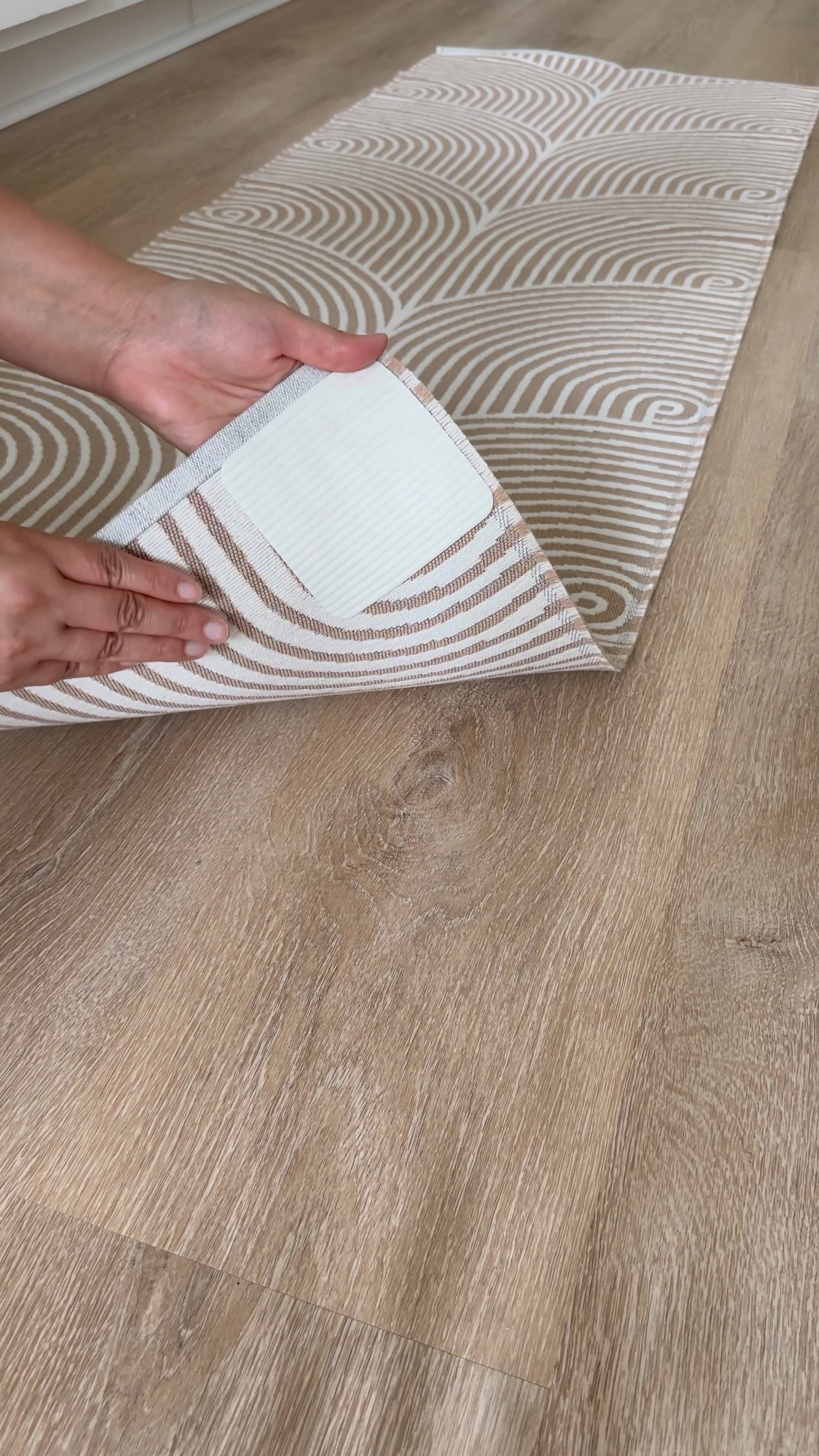 No more sliding rugs! These cool little grippers are machine washable and reusable 🙌🏼 💁🏻‍♀️

Rug tape
Runner tape
Home hacks
Home
Home decor
Runner rugs on a budget
Amazon home 

#LTKHome