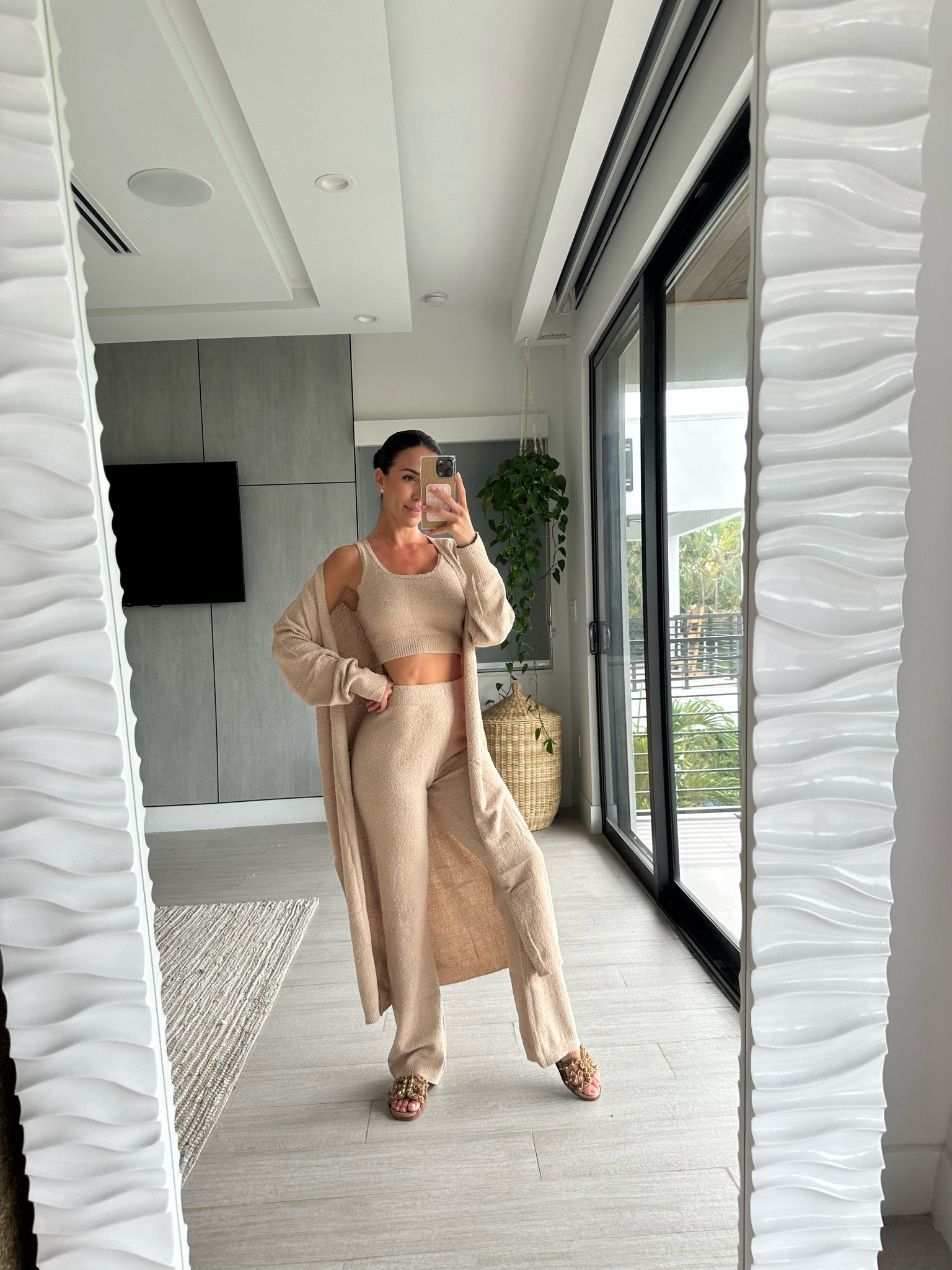 Cozy & comfy in this 3 piece Amazon set! 🤎🤎

#LTKfindsunder50 #LTKSeasonal #LTKfindsunder100