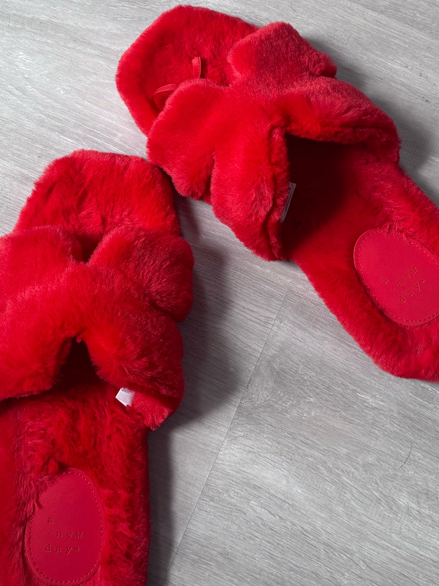 My fav slippers ever

#LTKGiftGuide #LTKHoliday