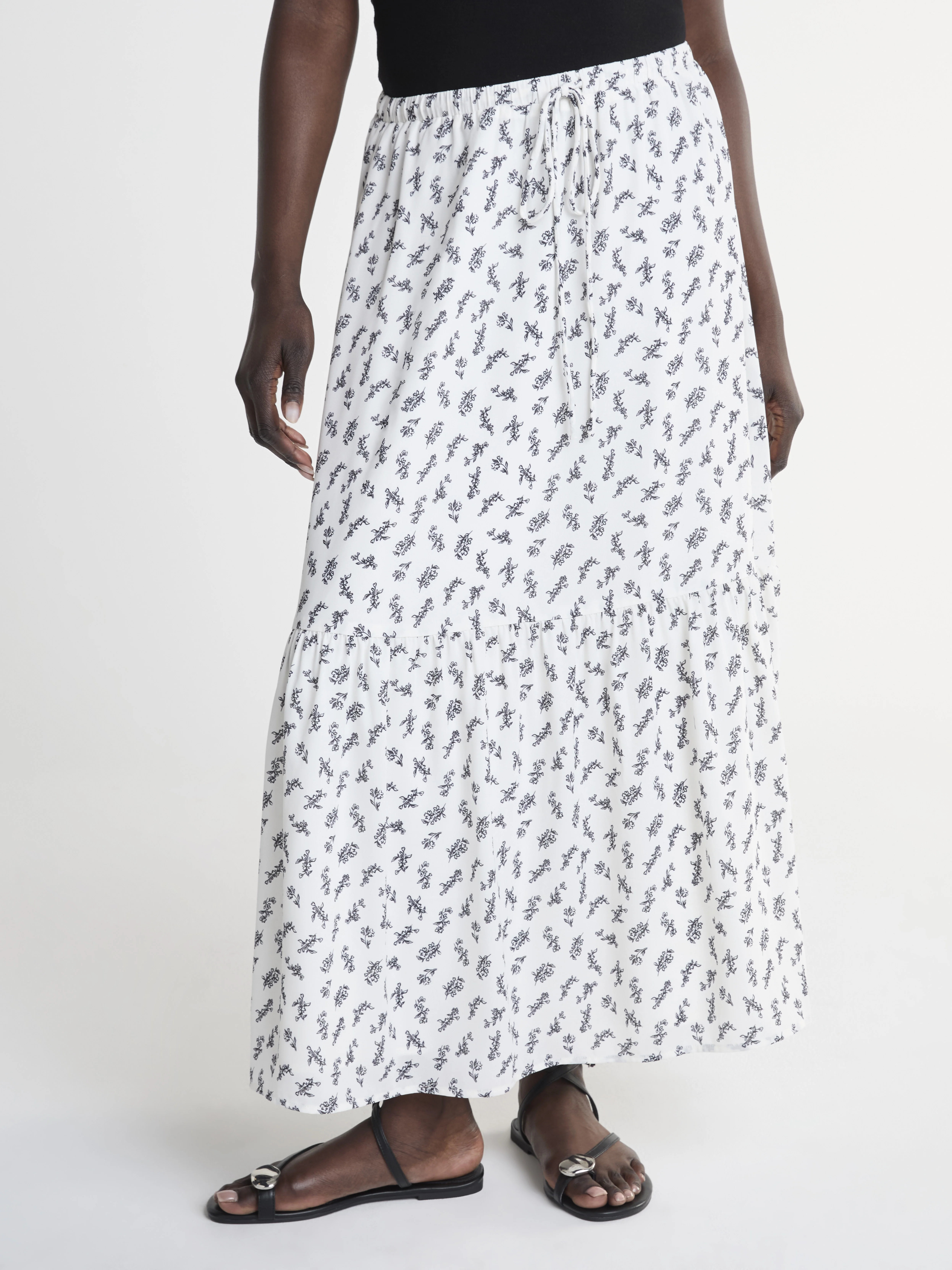 Scoop Women’s and Women’s Plus Tiered Maxi Skirt with Tie Waist, Sizes XS-4X - Walmart.com | Walmart (US)